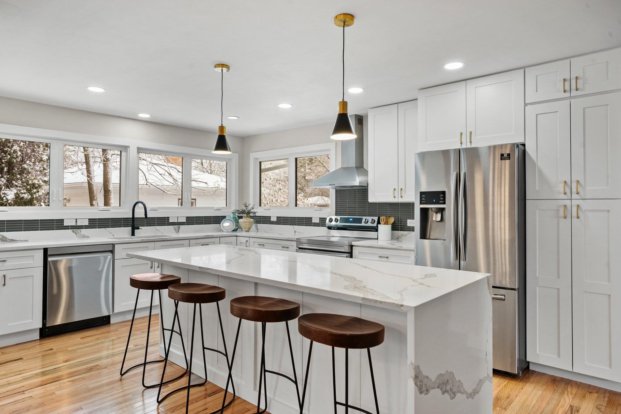 4609 Tokay Boulevard