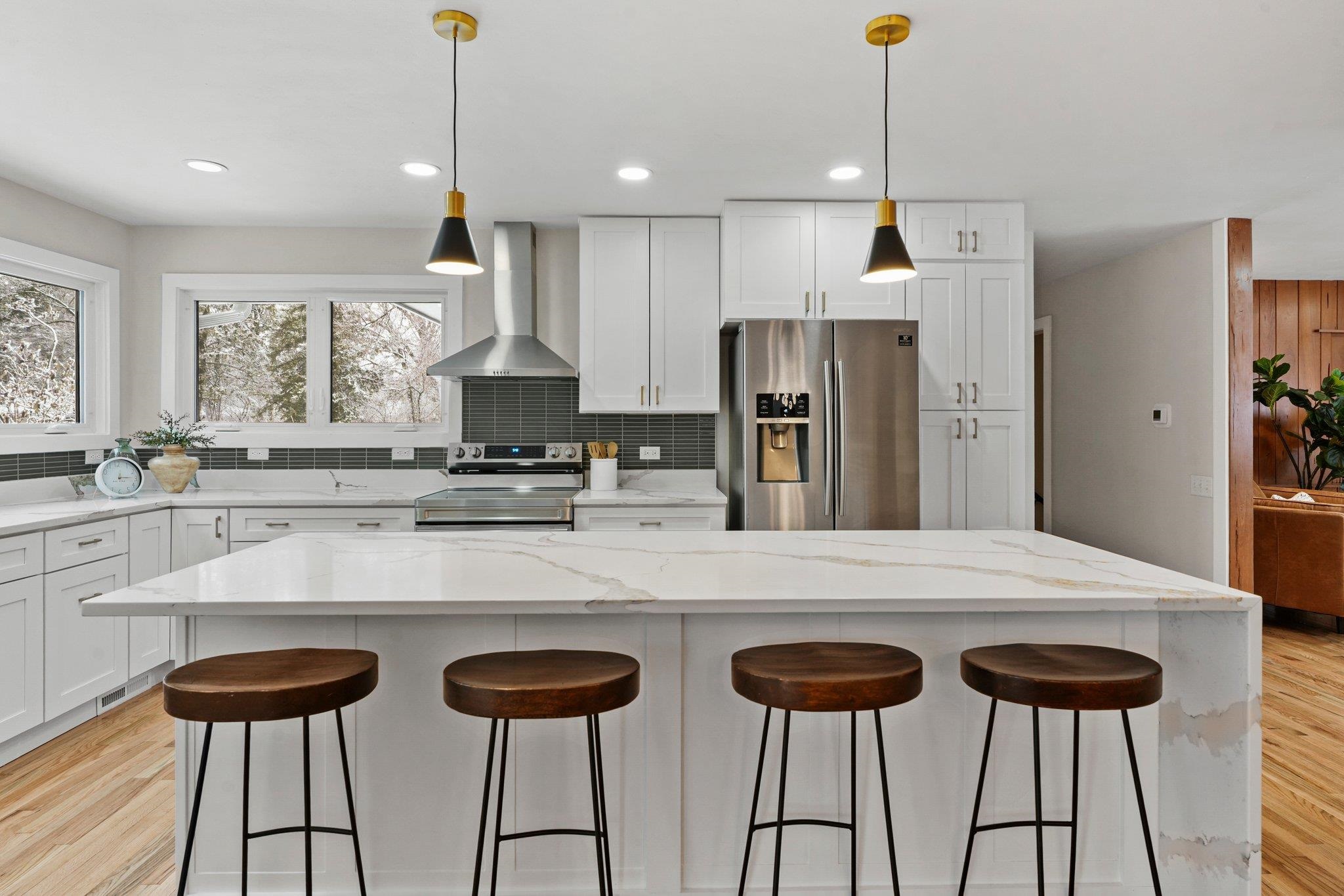 4609 Tokay Boulevard