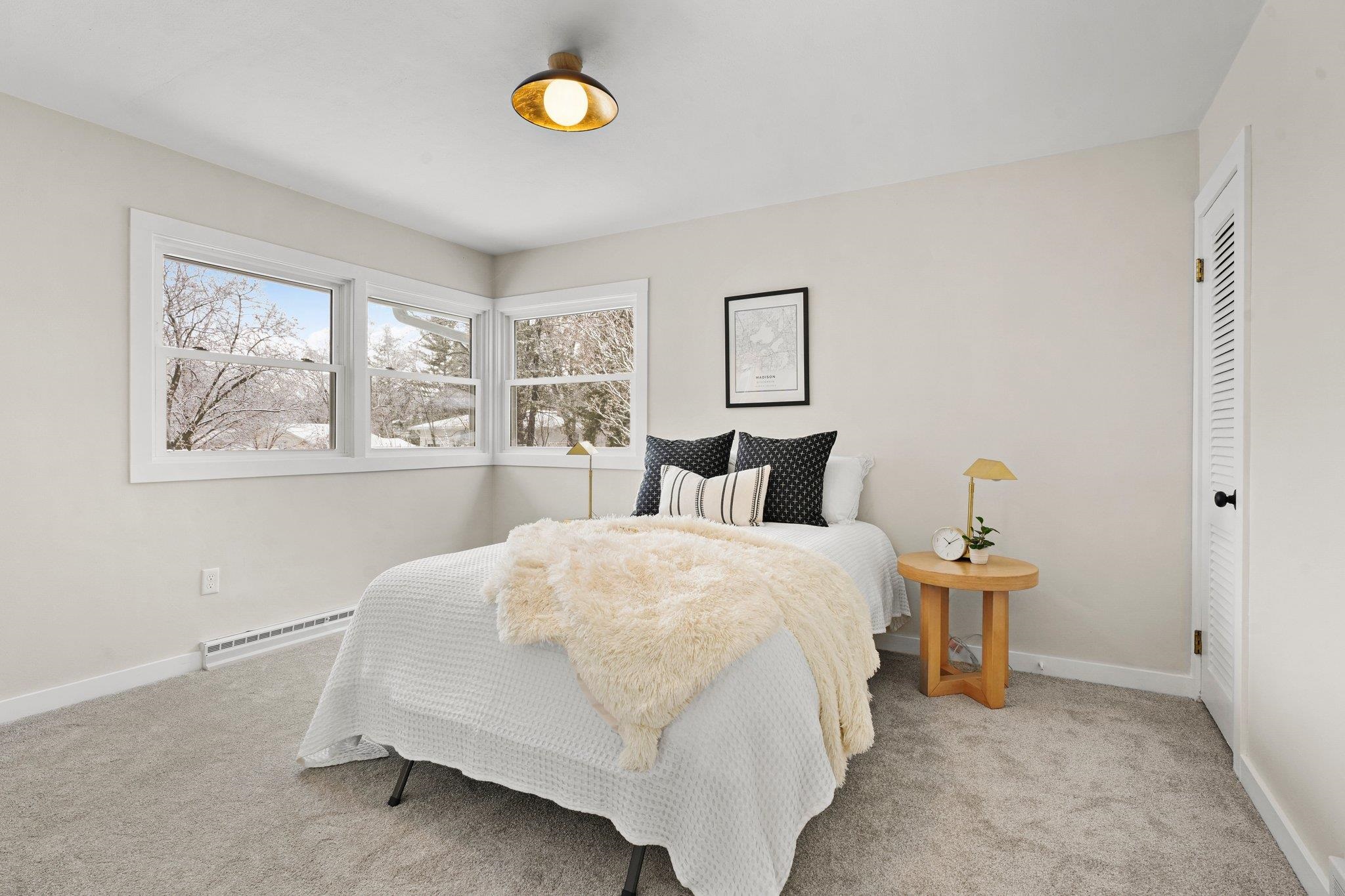 4609 Tokay Boulevard