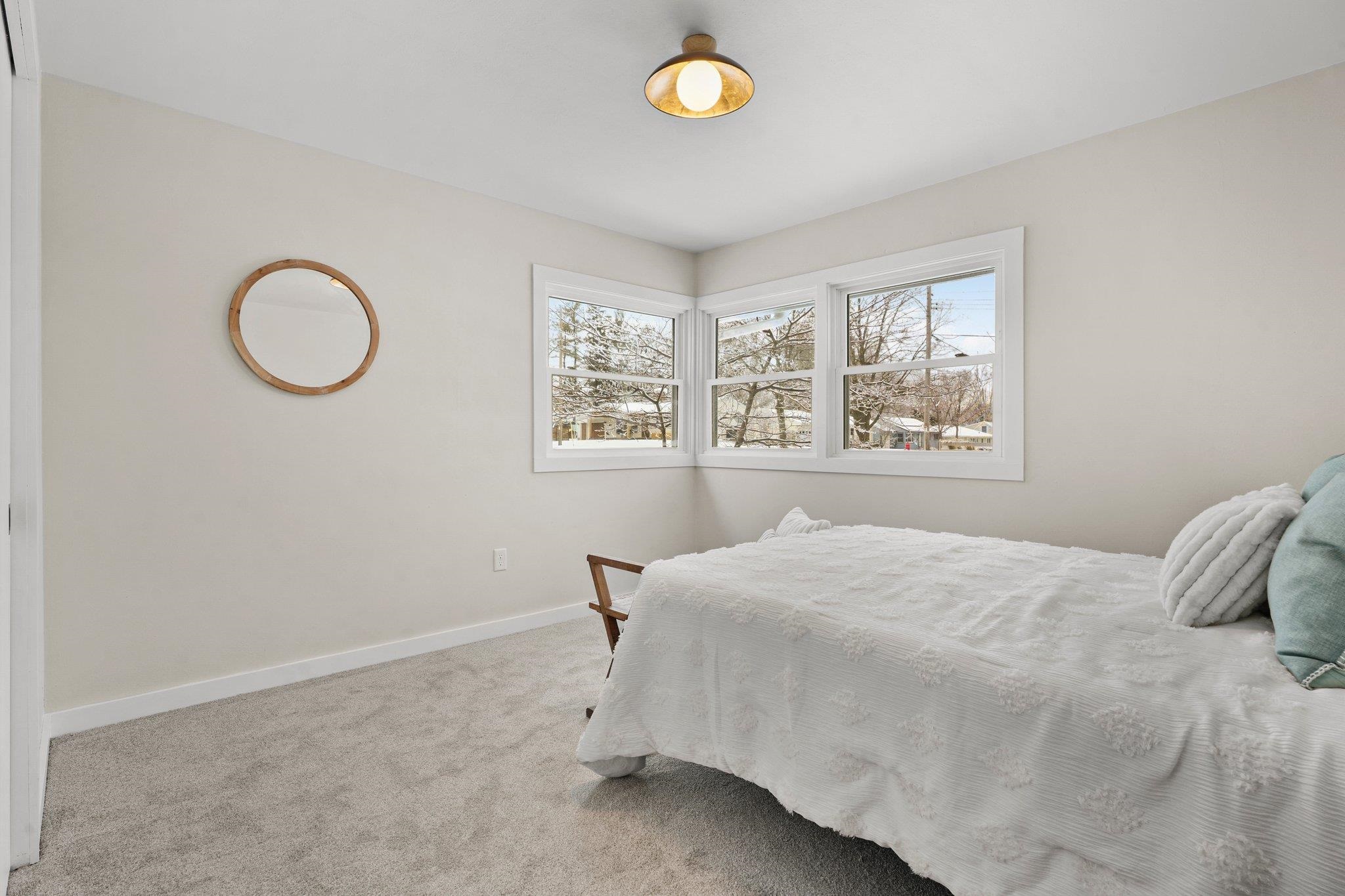 4609 Tokay Boulevard