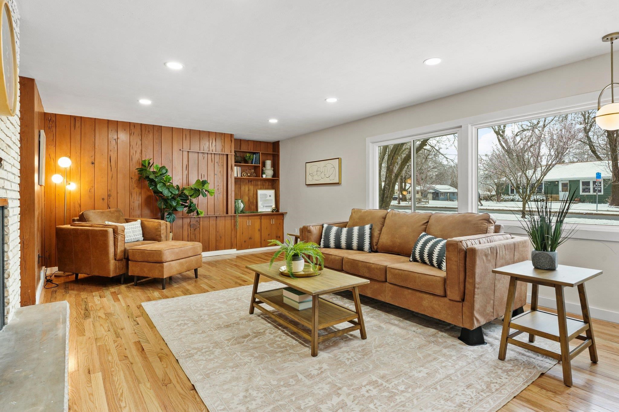 4609 Tokay Boulevard