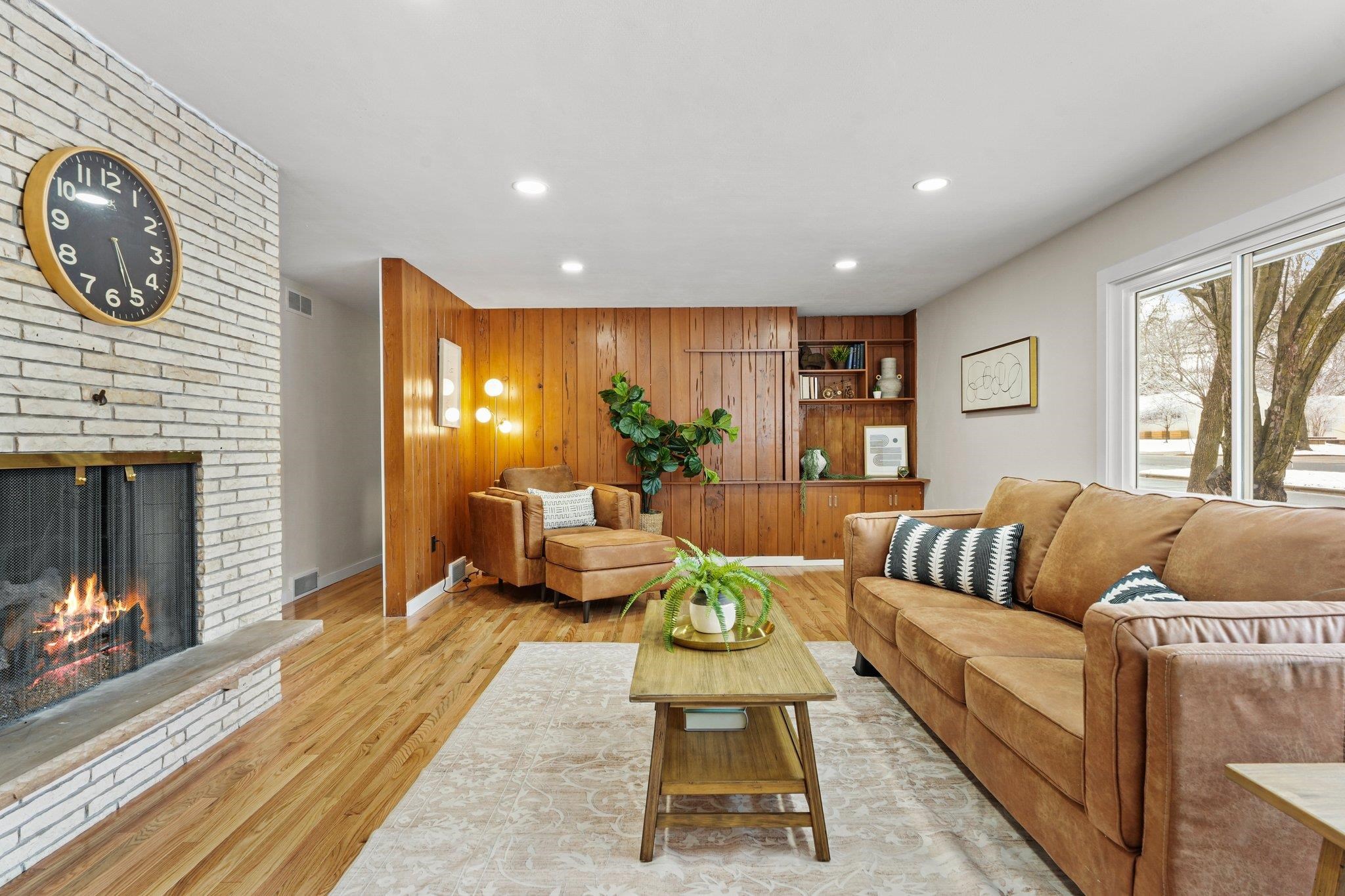 4609 Tokay Boulevard