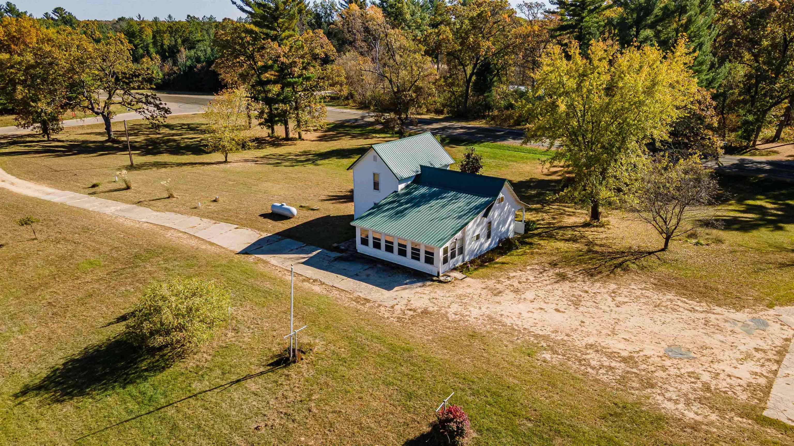 1004 County Road J
