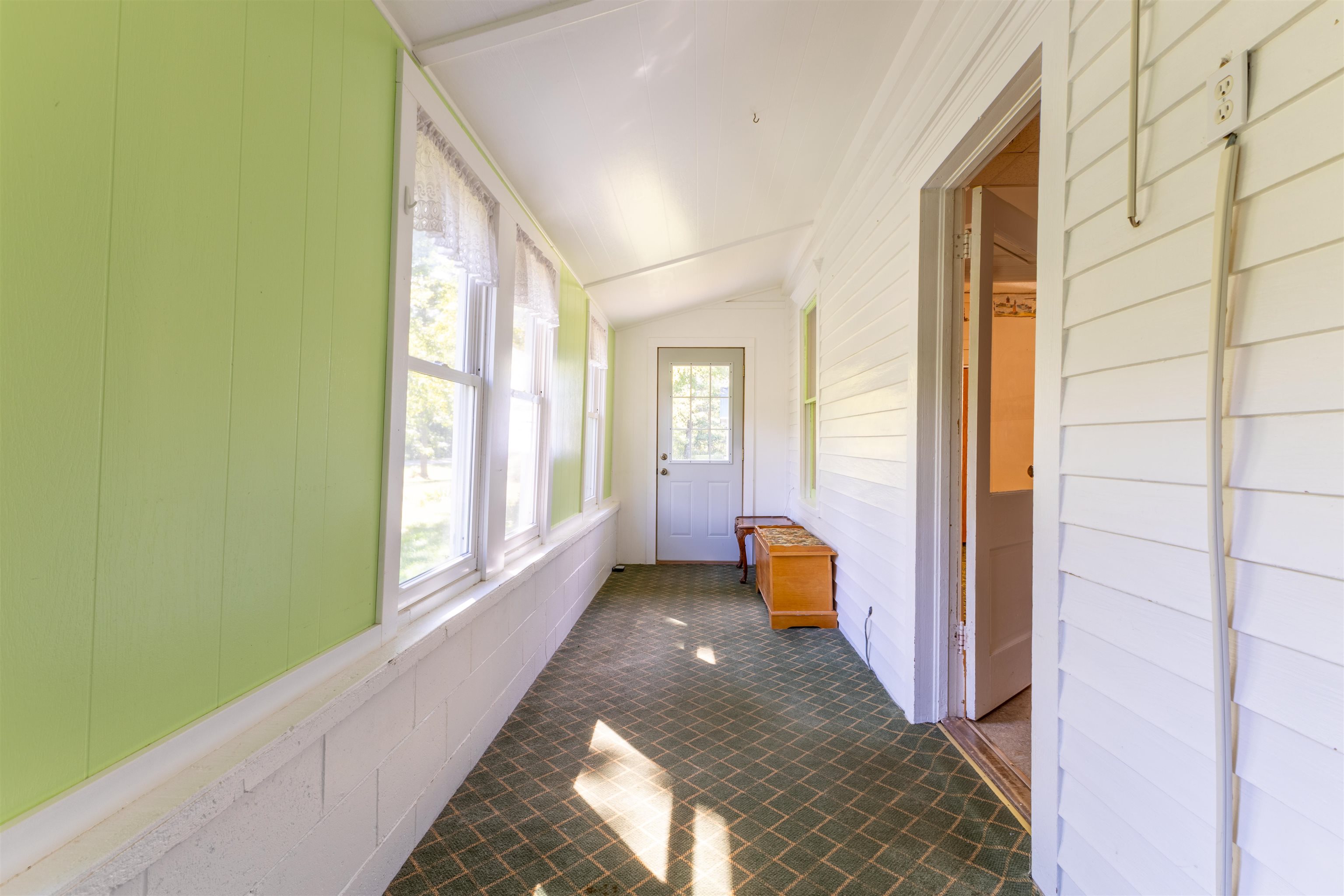 1004 County Road J