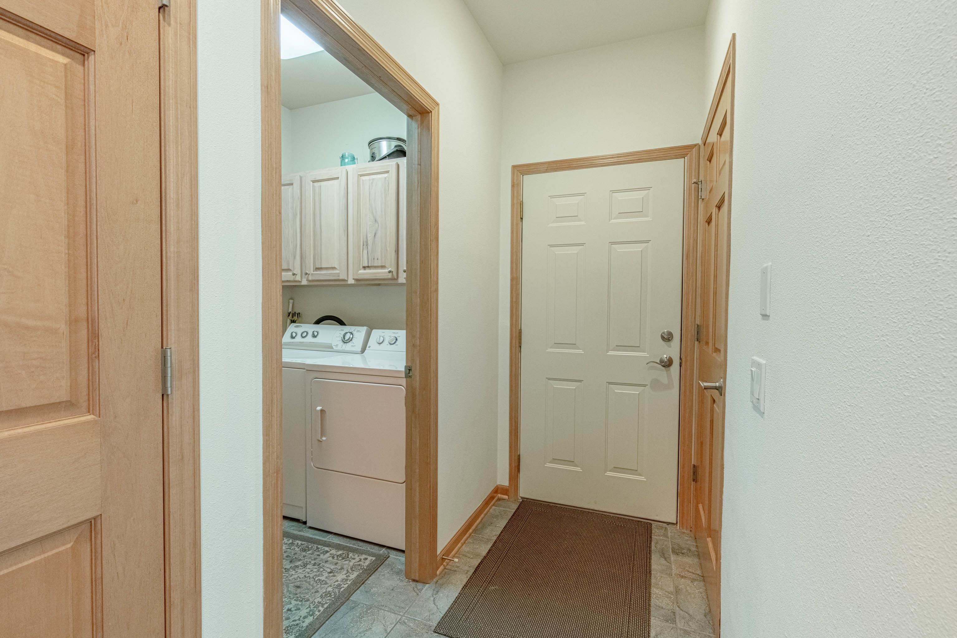 1610 Pond View Court