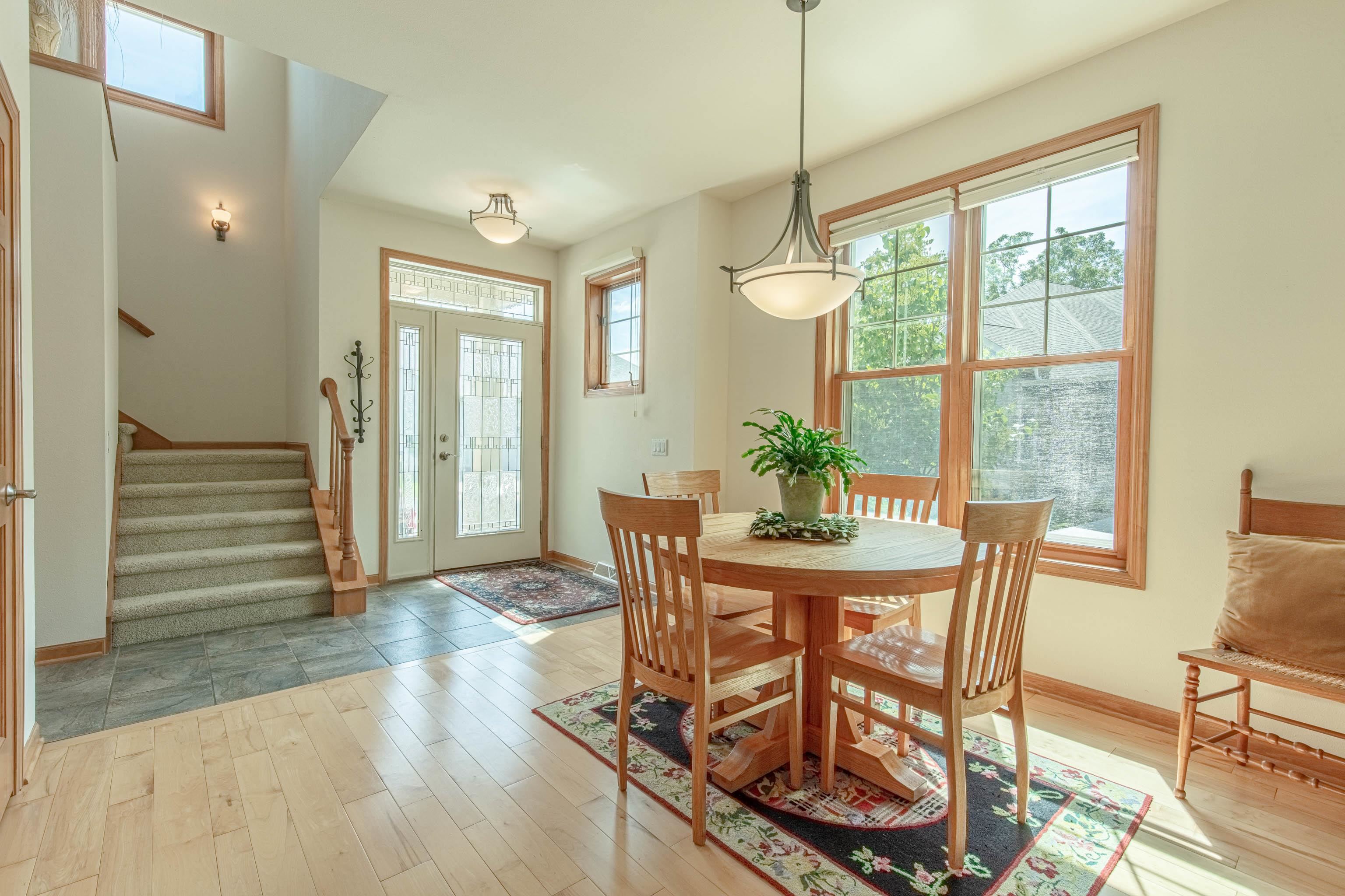 1610 Pond View Court