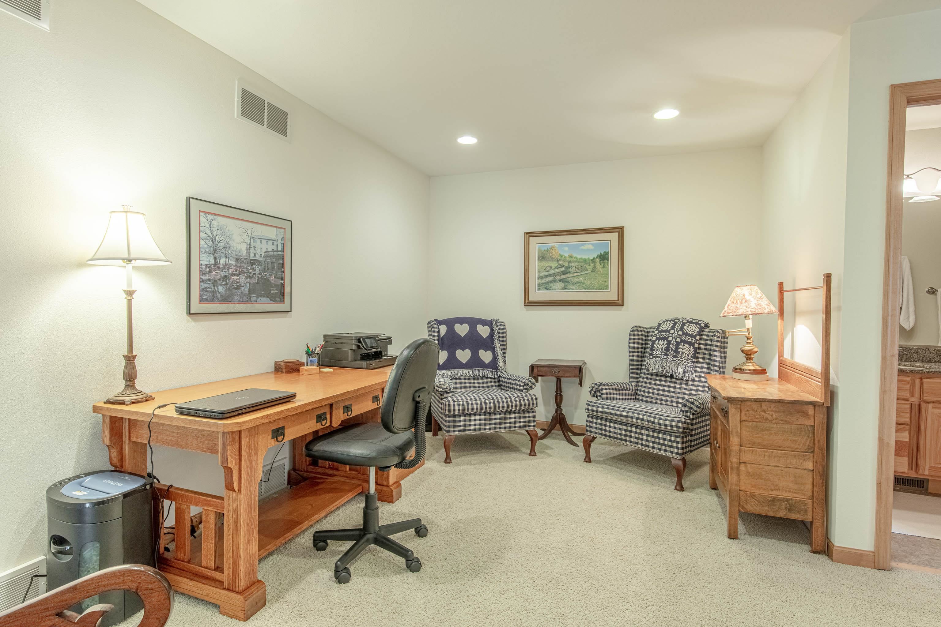 1610 Pond View Court