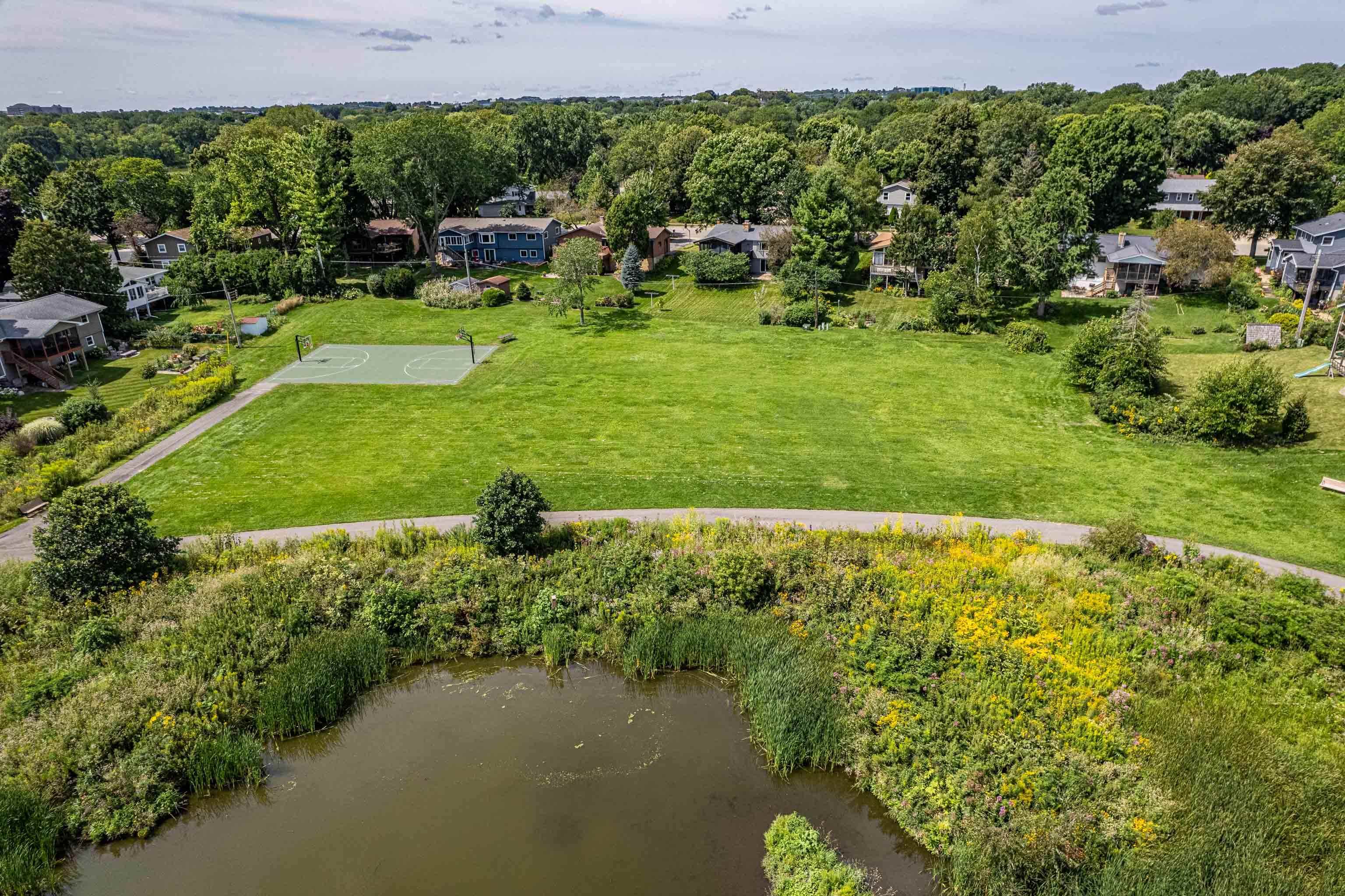 1610 Pond View Court