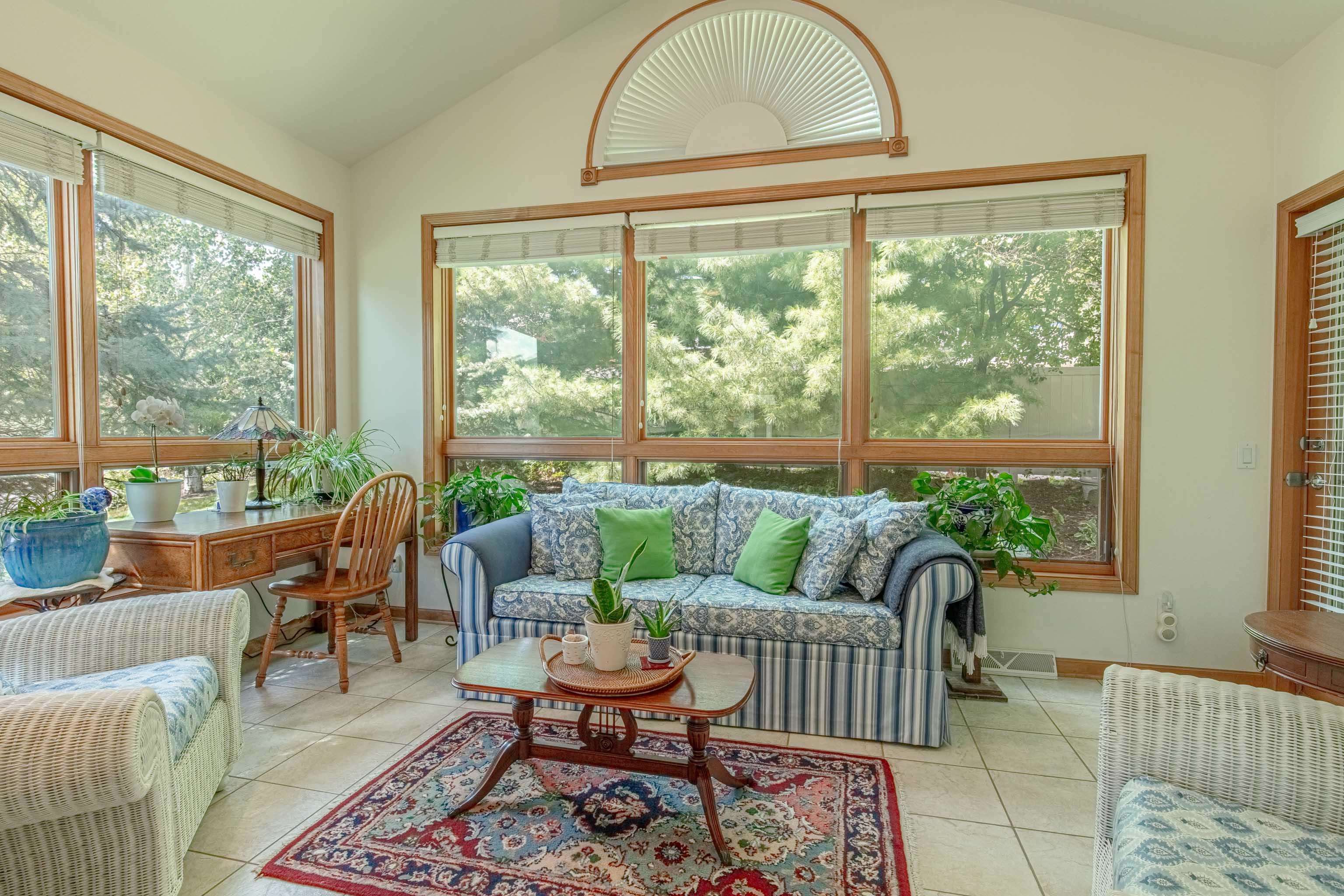 1610 Pond View Court