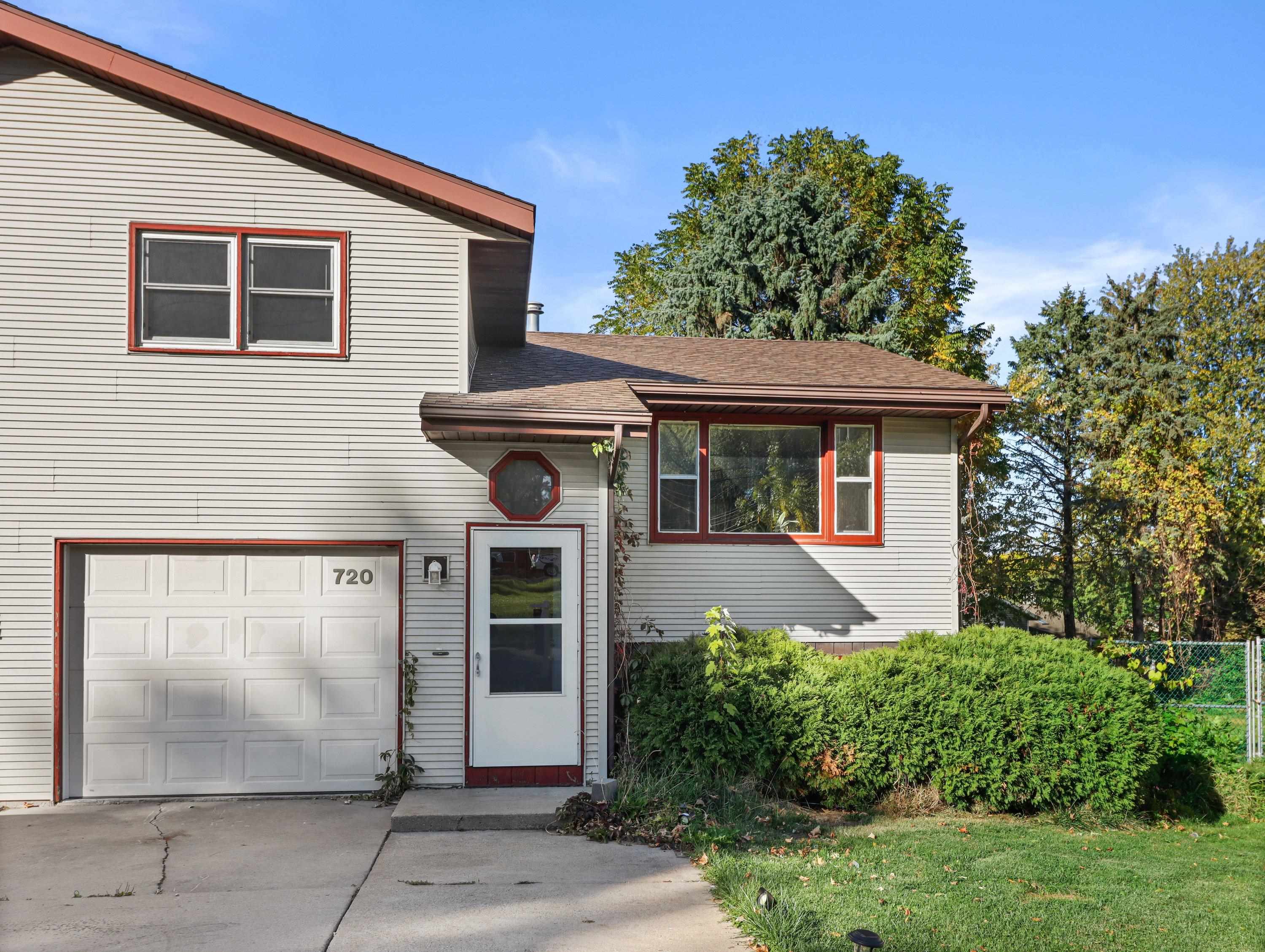 720 Moorland Road