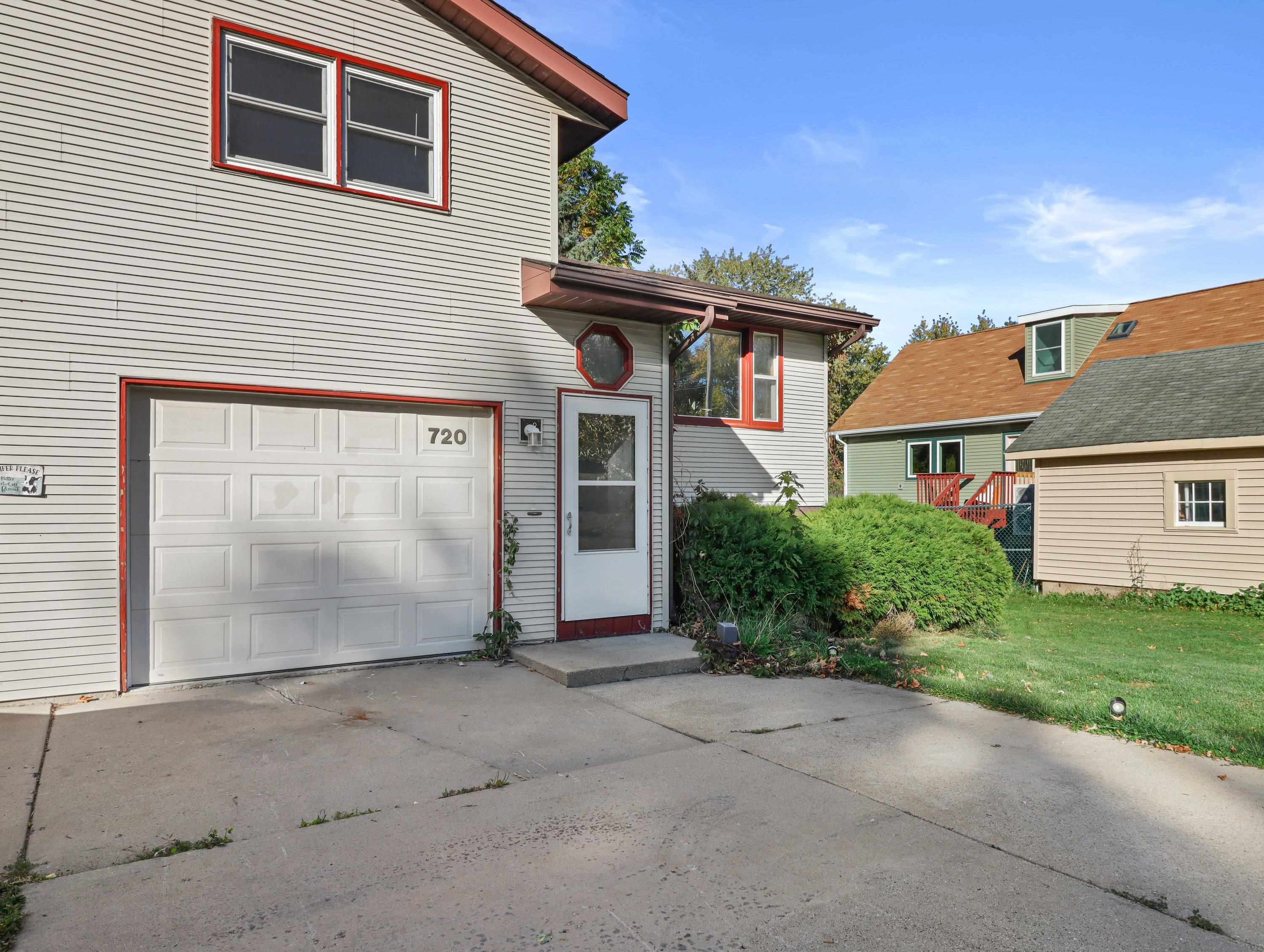 720 Moorland Road