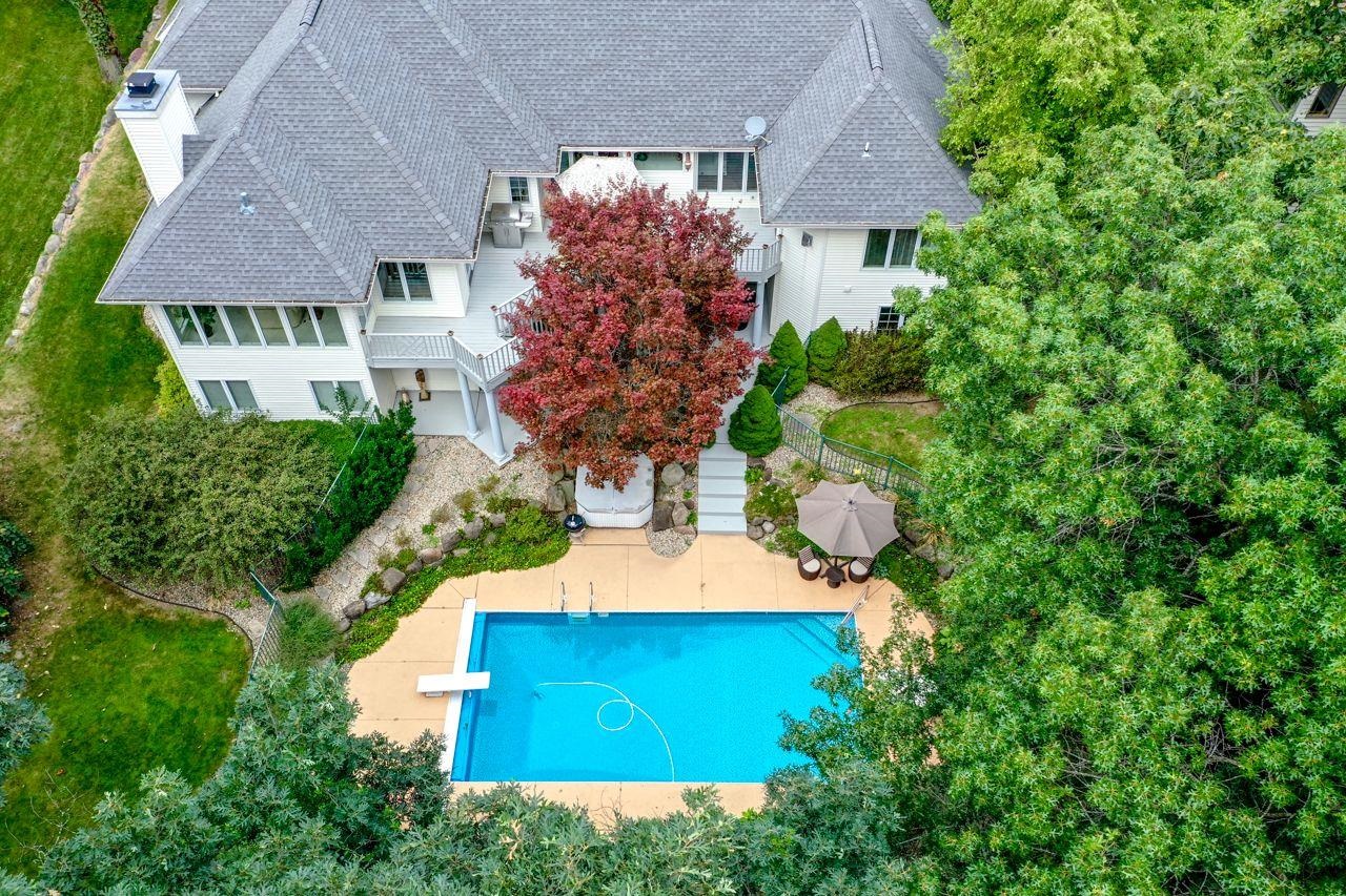 9121 Blackhawk Road