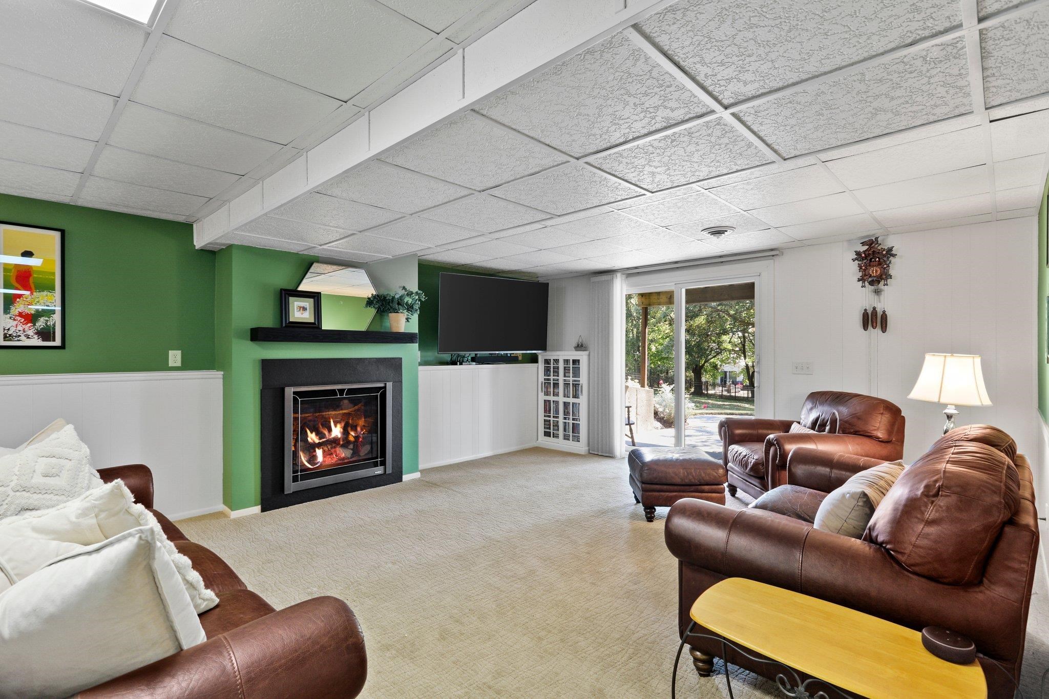 9521 Blackhawk Road
