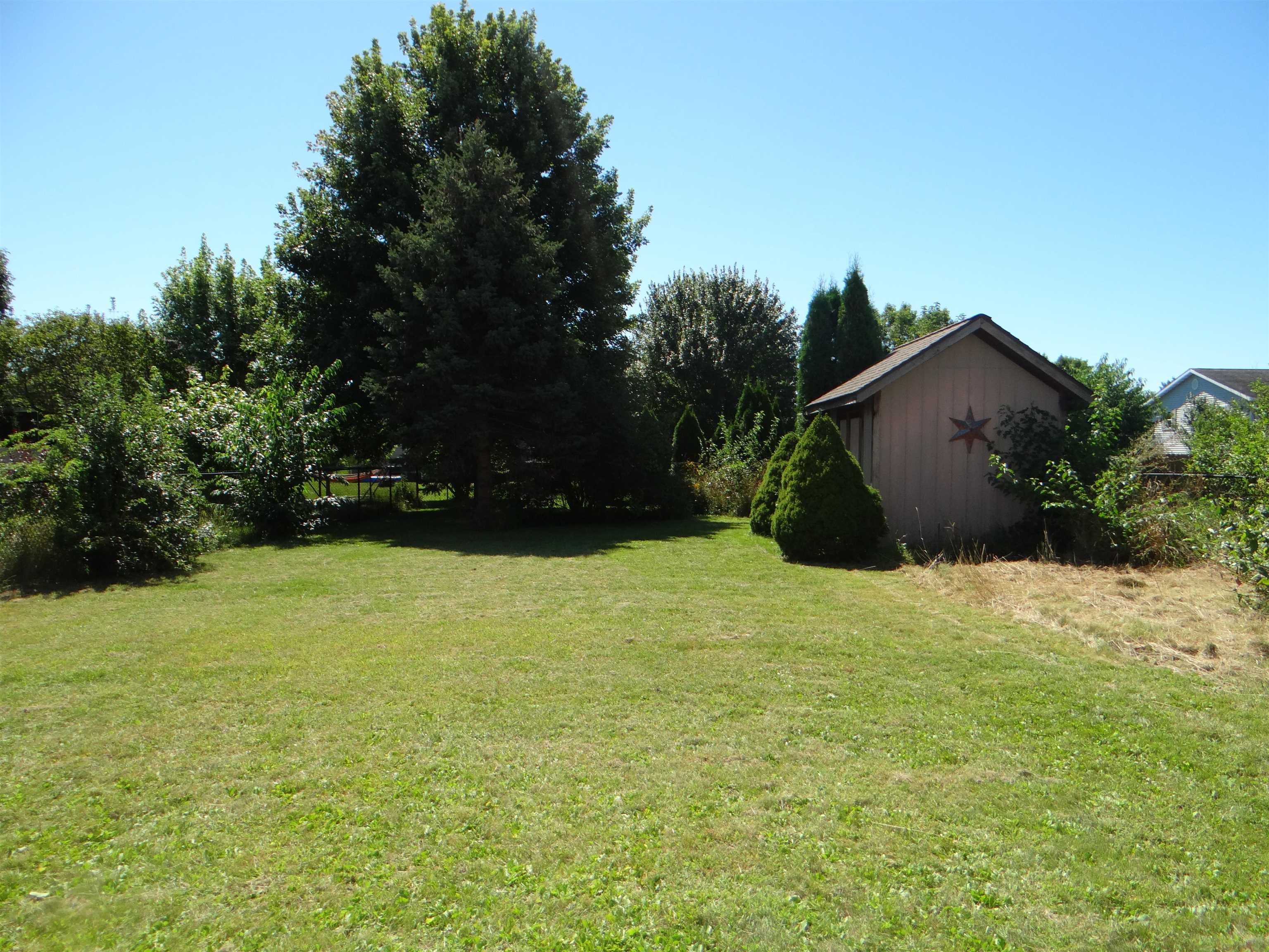 138 Maple Circle