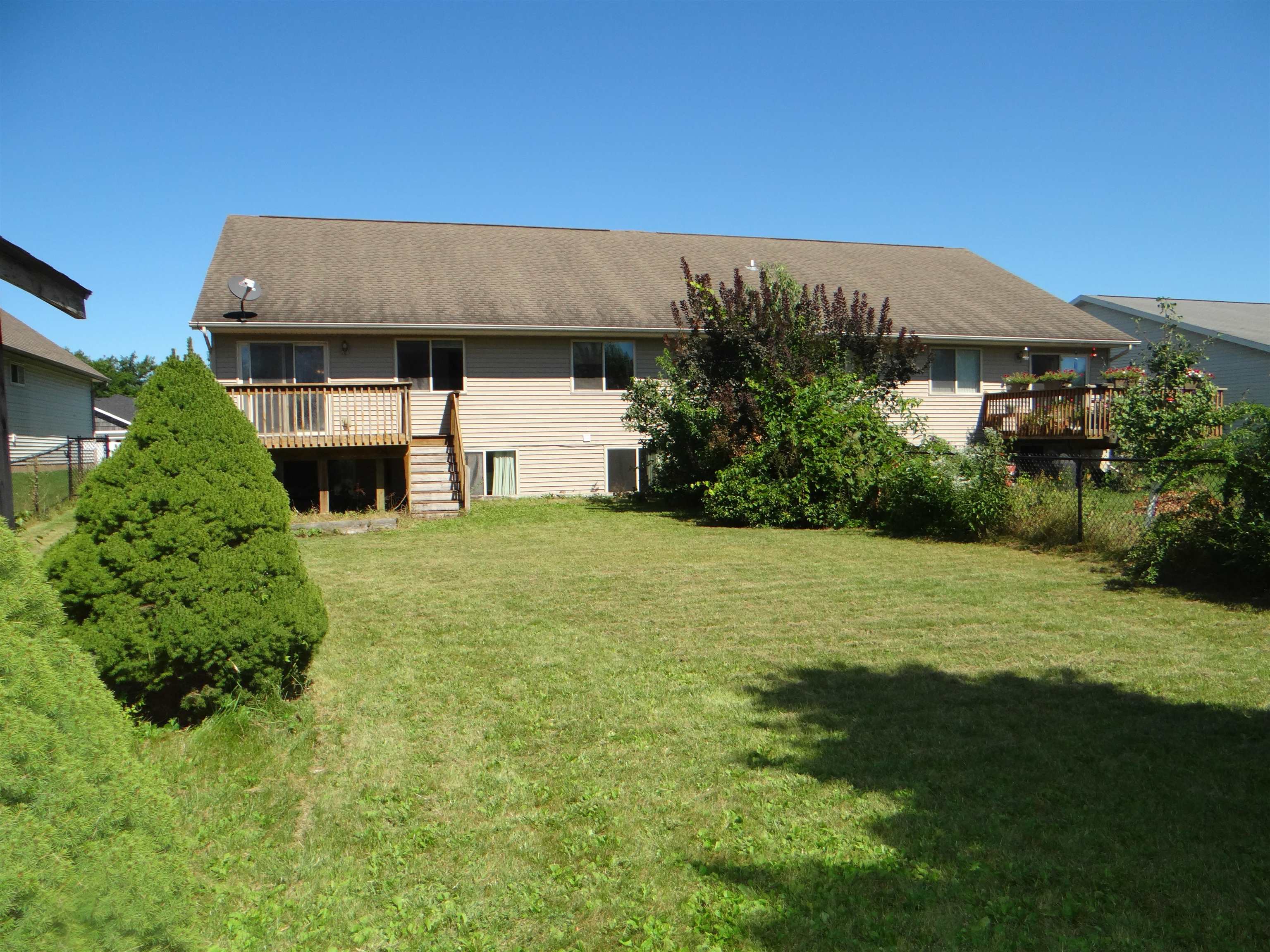 138 Maple Circle