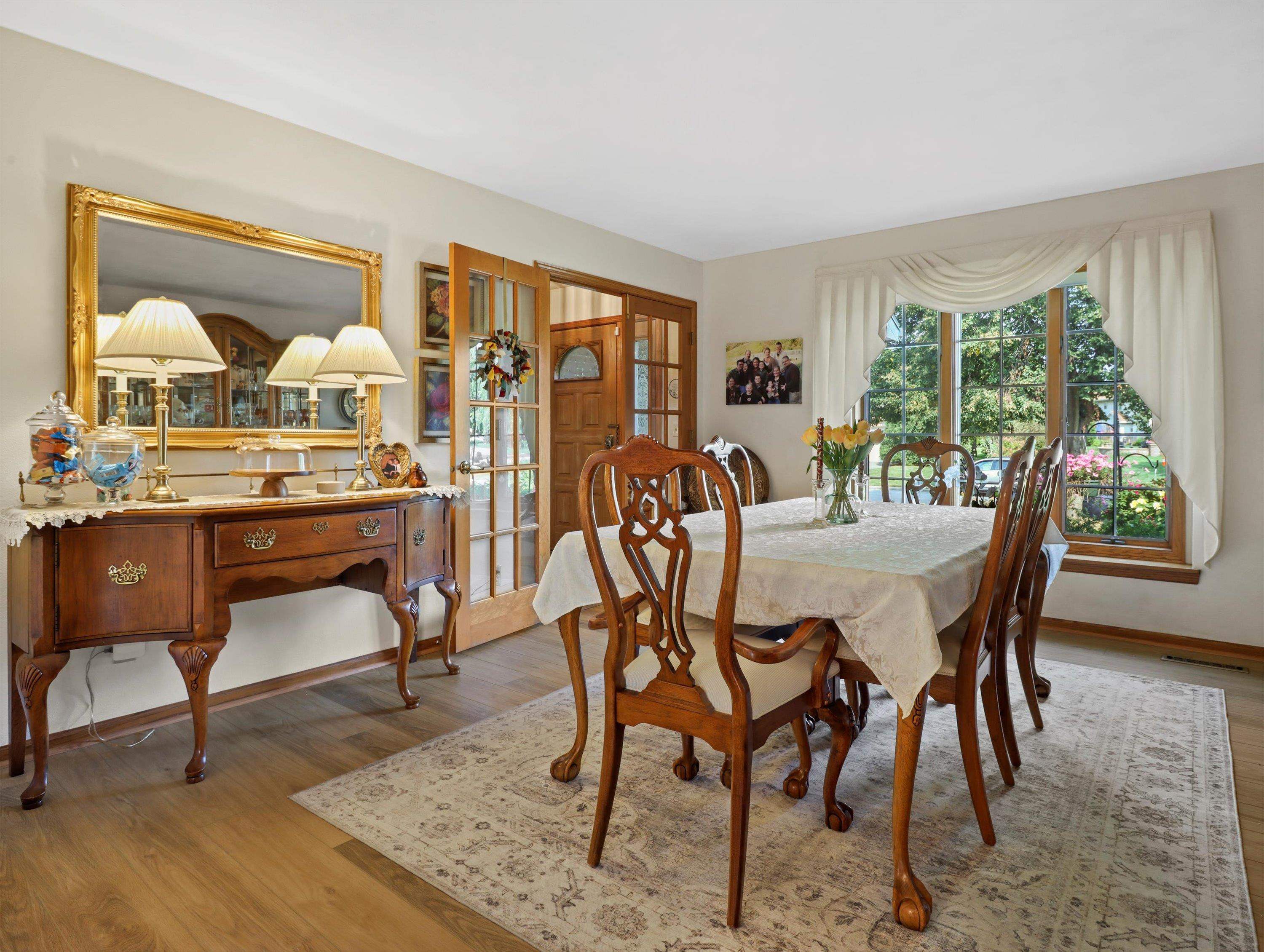 1917 Barrington Circle