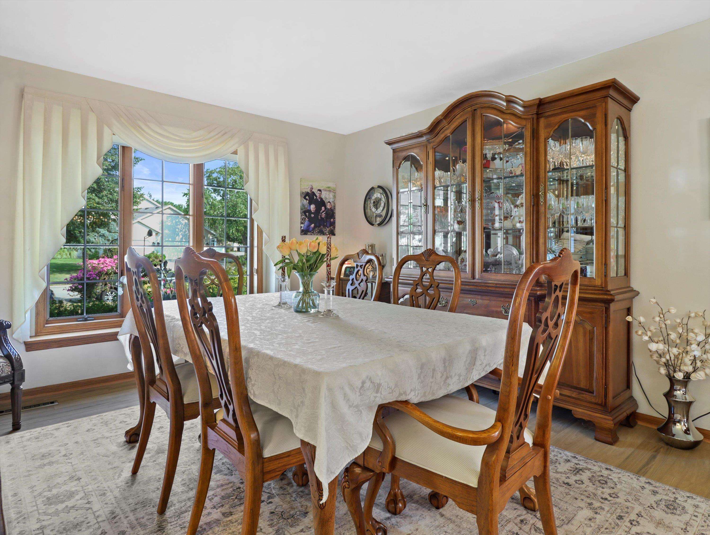 1917 Barrington Circle