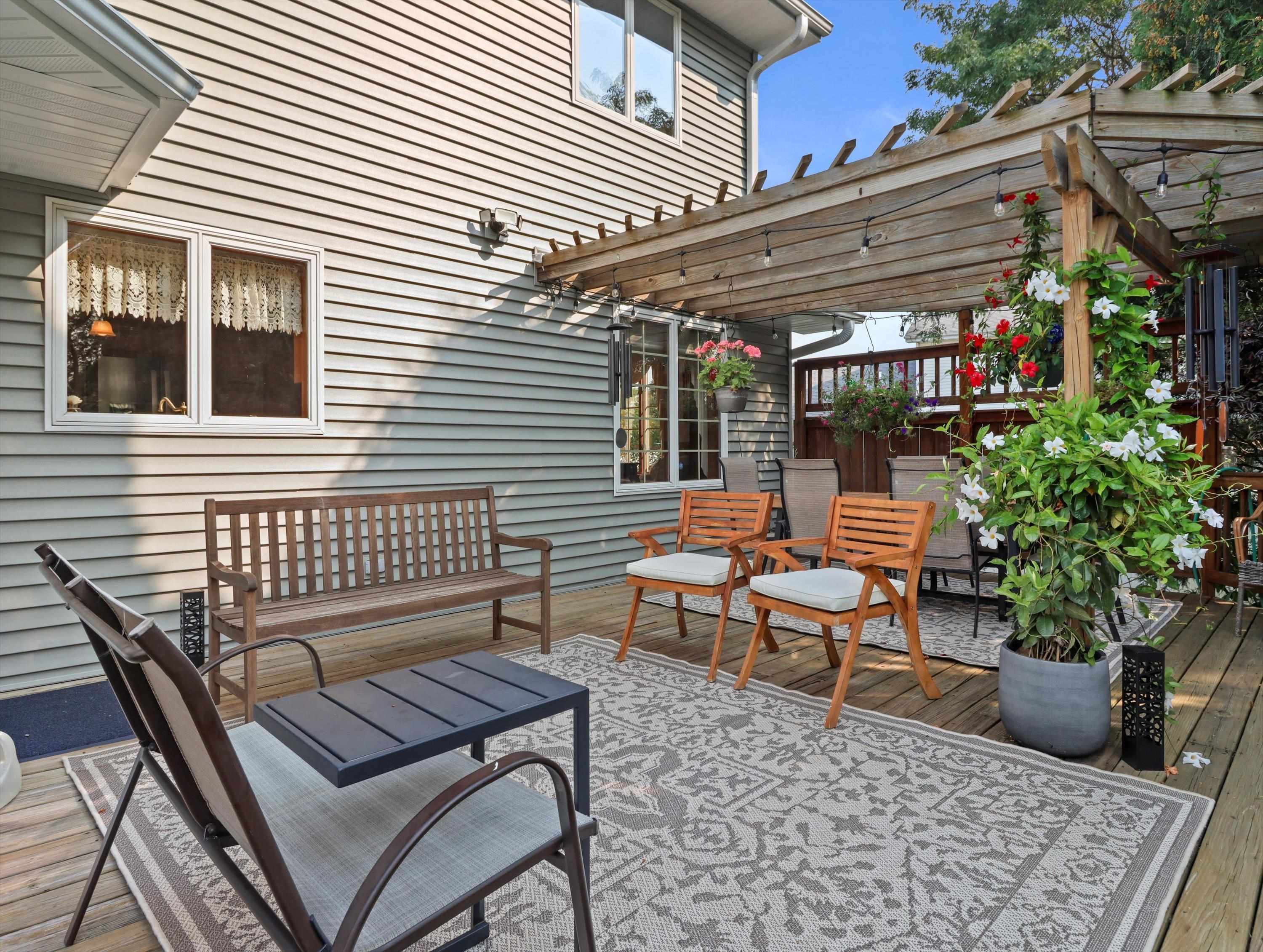 1917 Barrington Circle