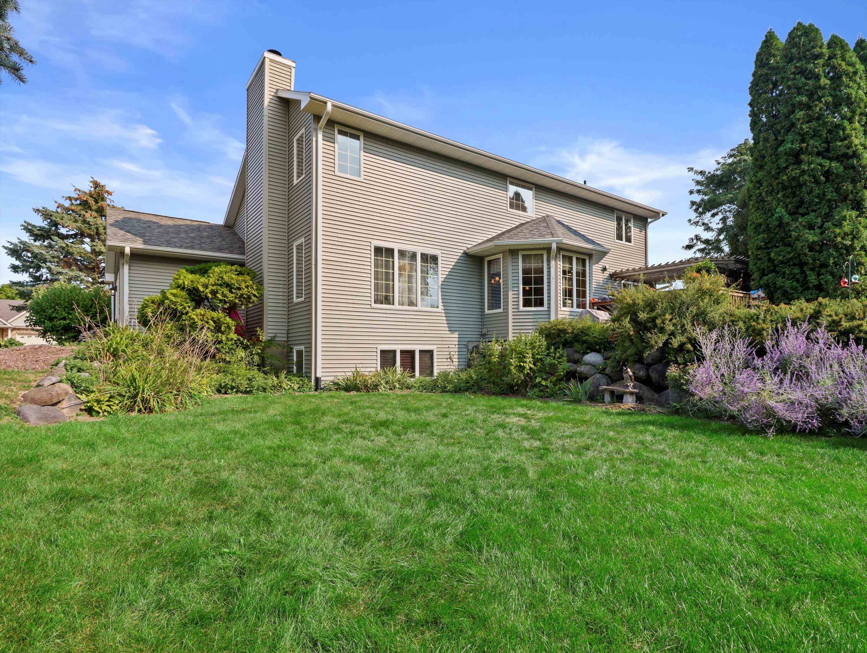 1917 Barrington Circle