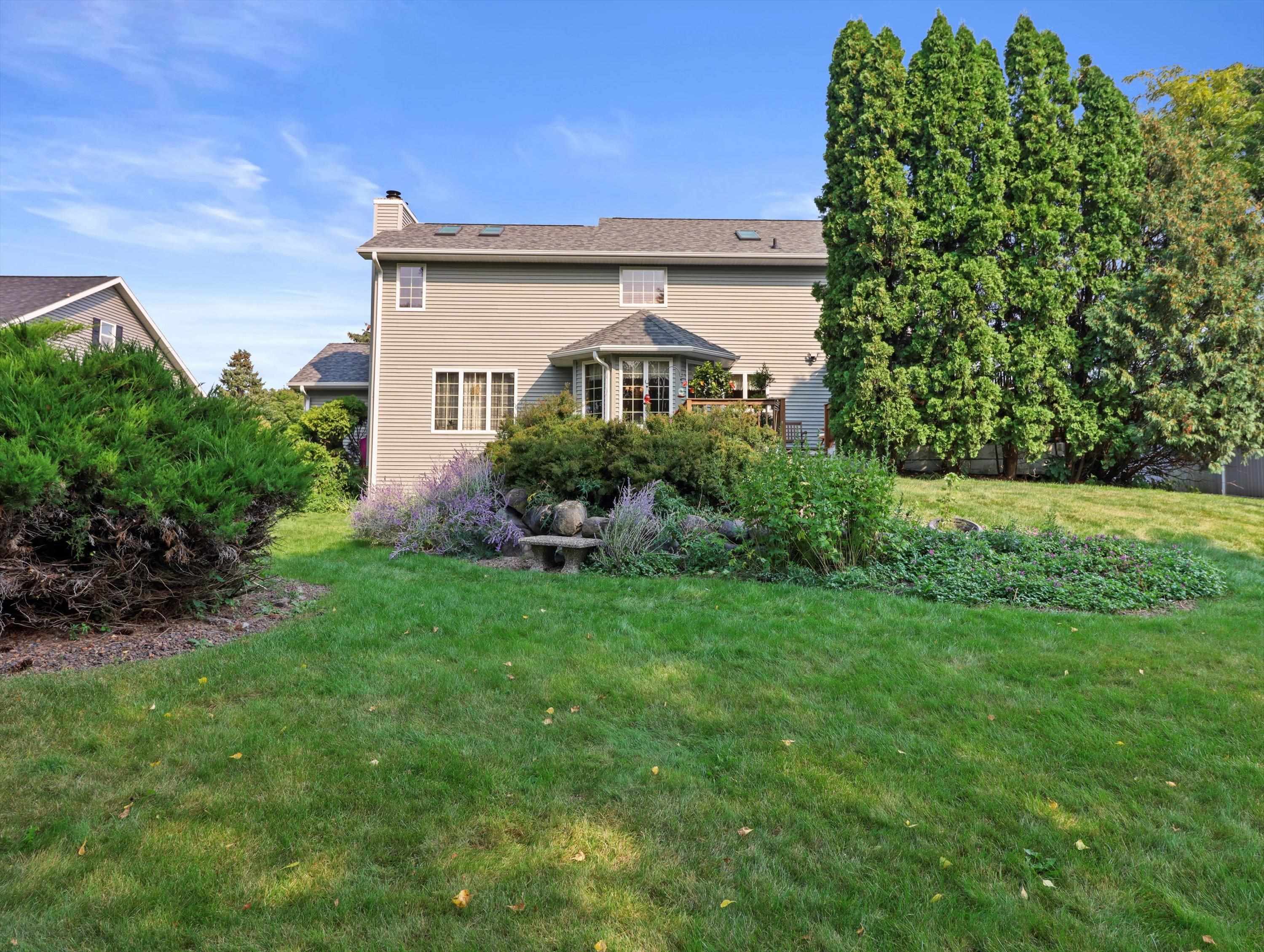 1917 Barrington Circle