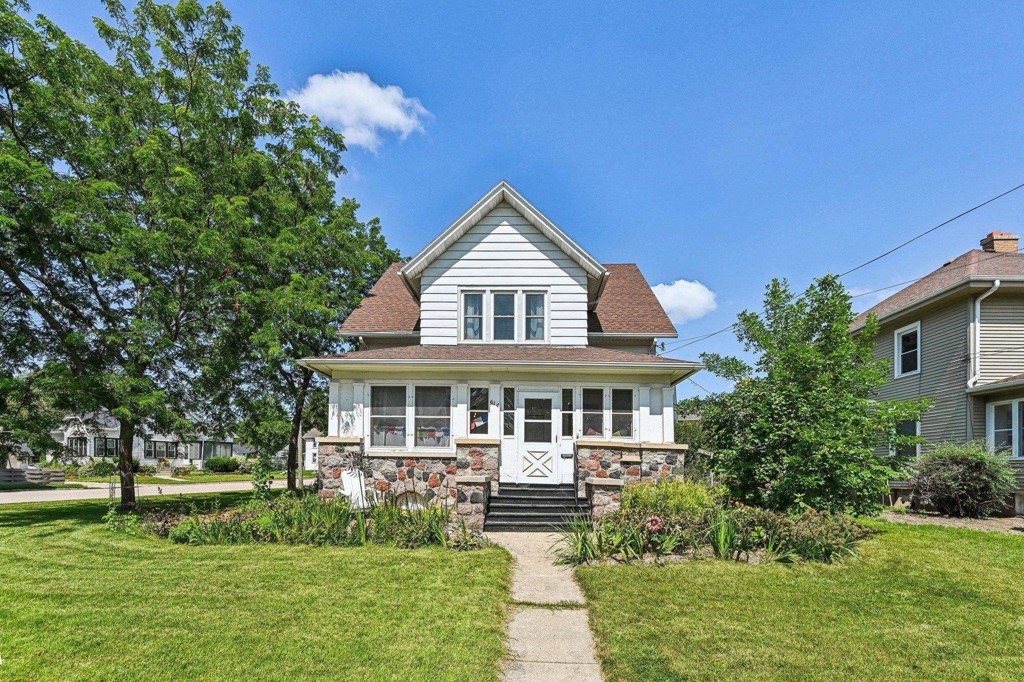 614 Riverside Drive