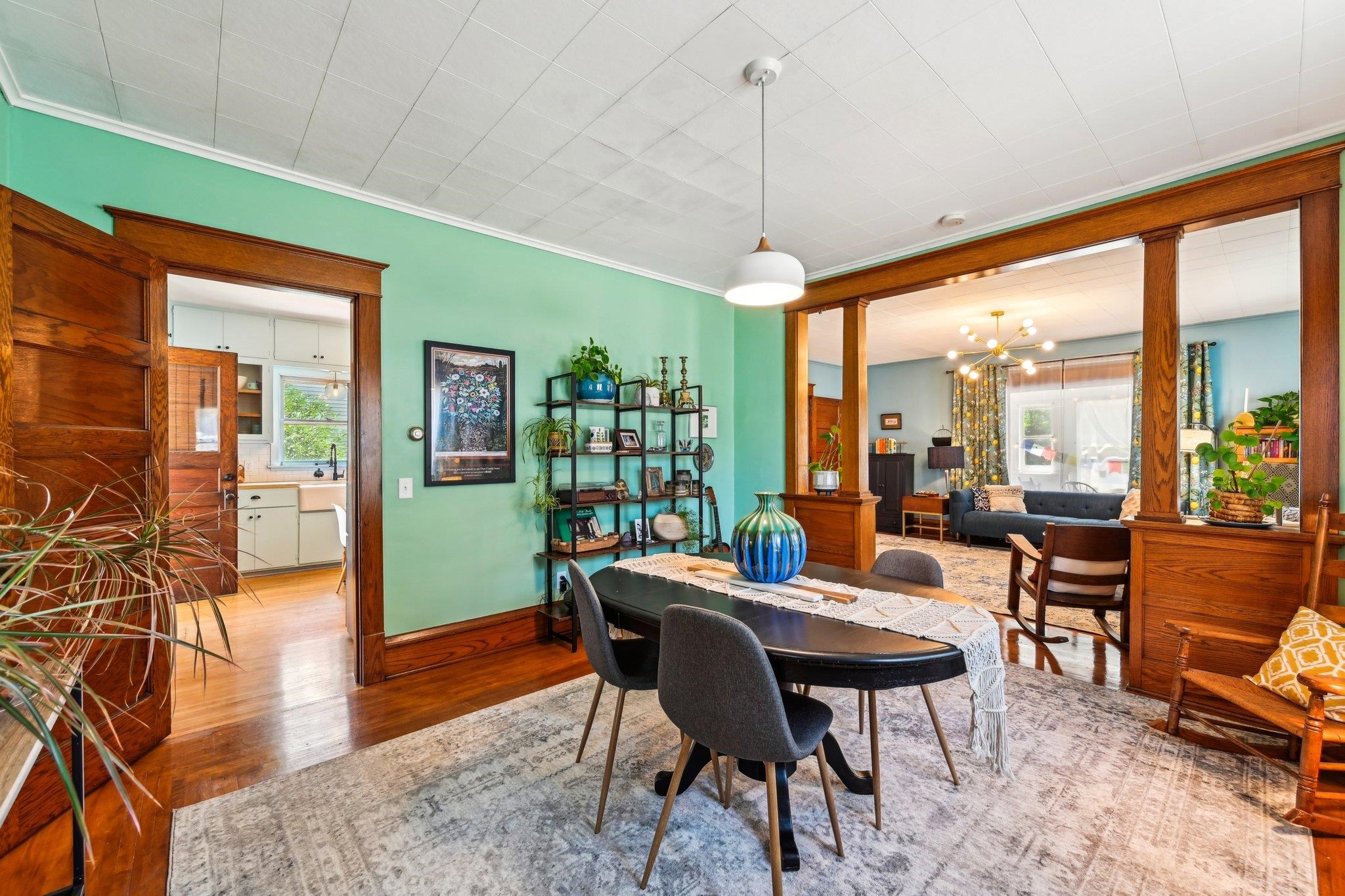 614 Riverside Drive