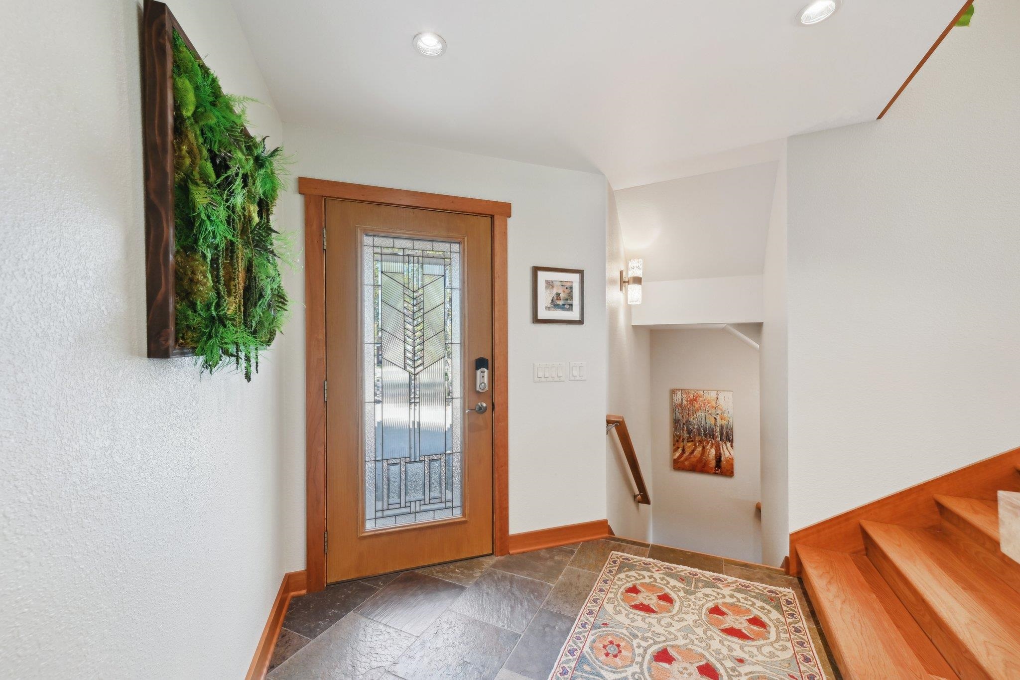 316 W Lake Street