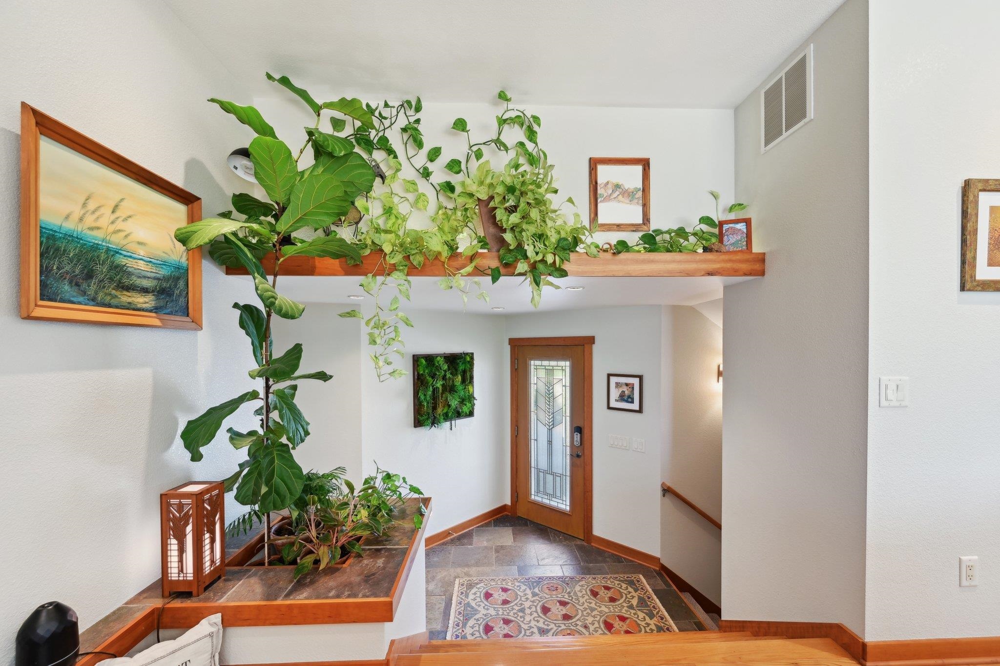 316 W Lake Street