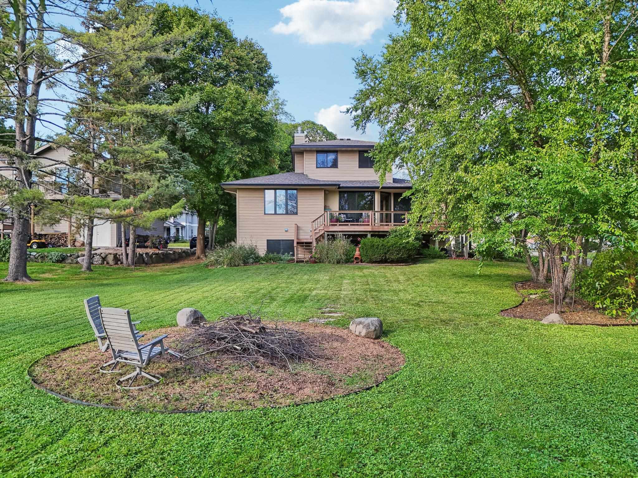 316 W Lake Street