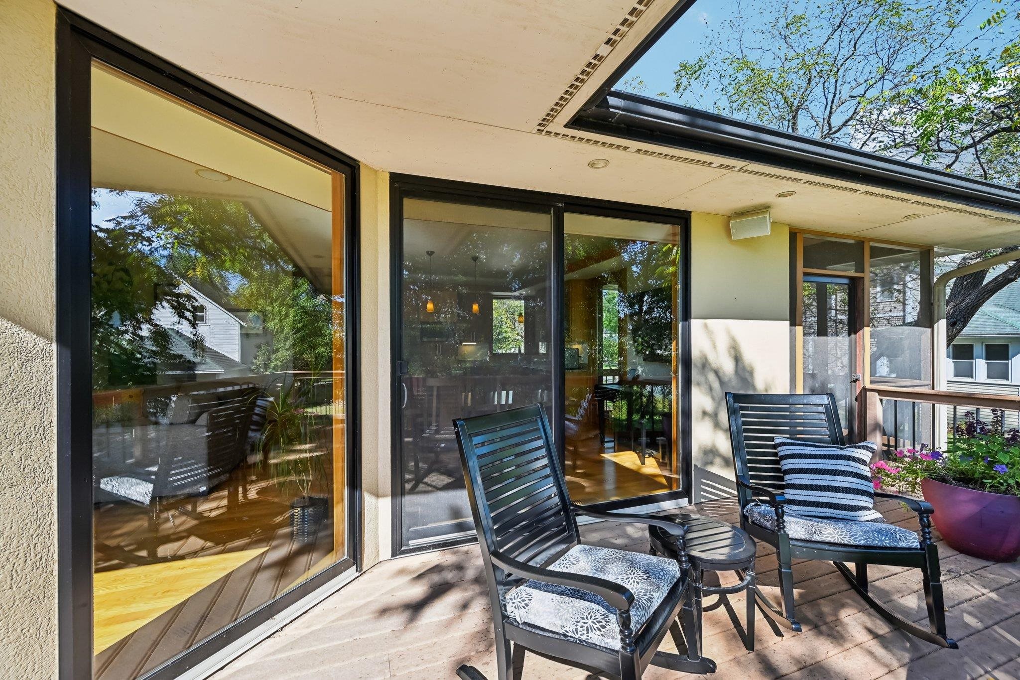 316 W Lake Street