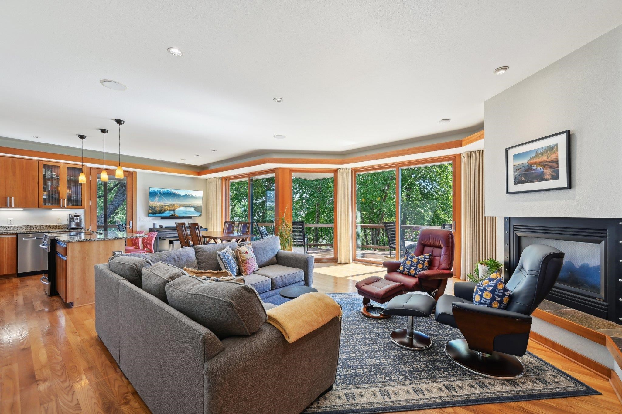 316 W Lake Street