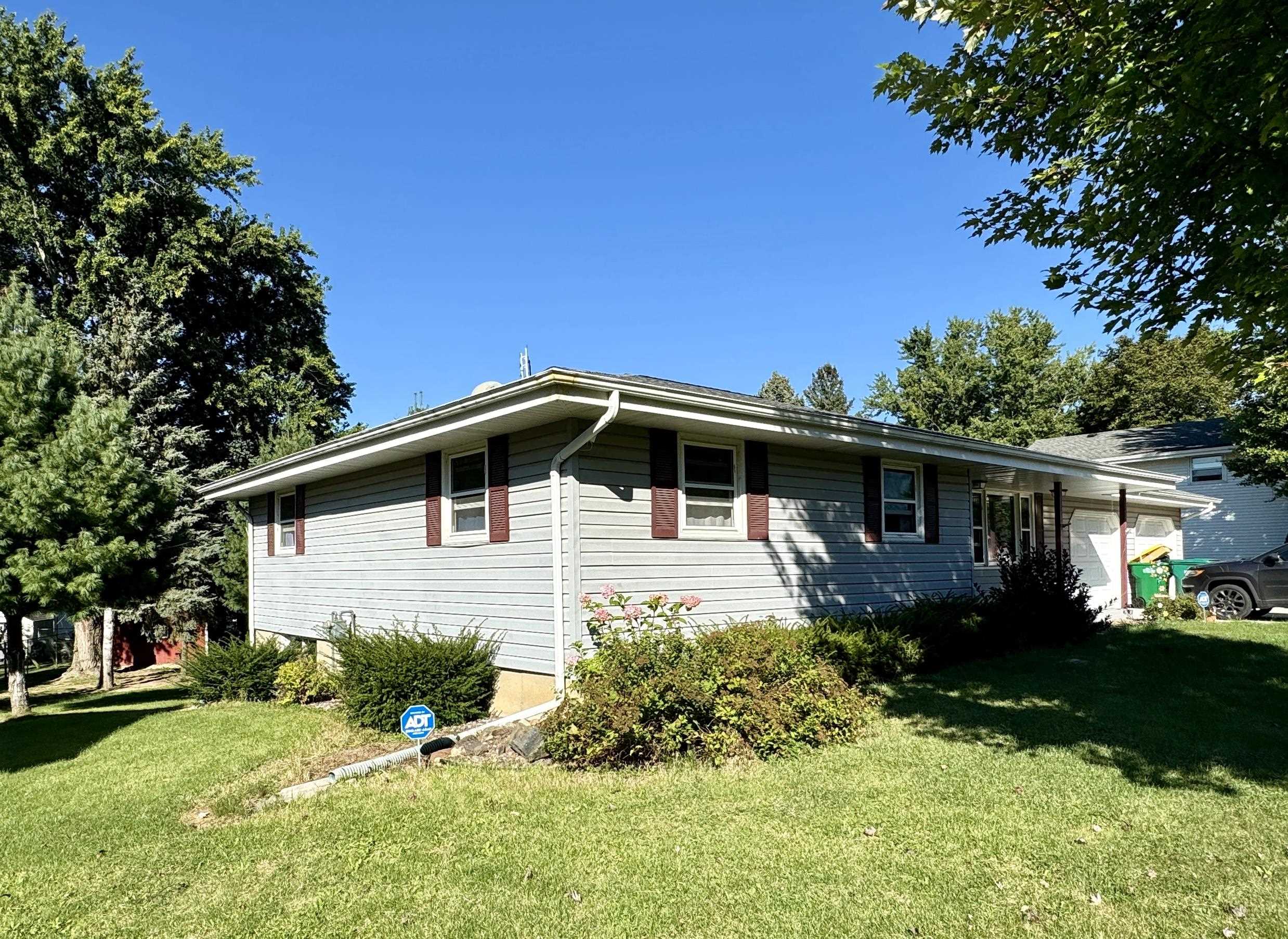 110 E Hubert Street