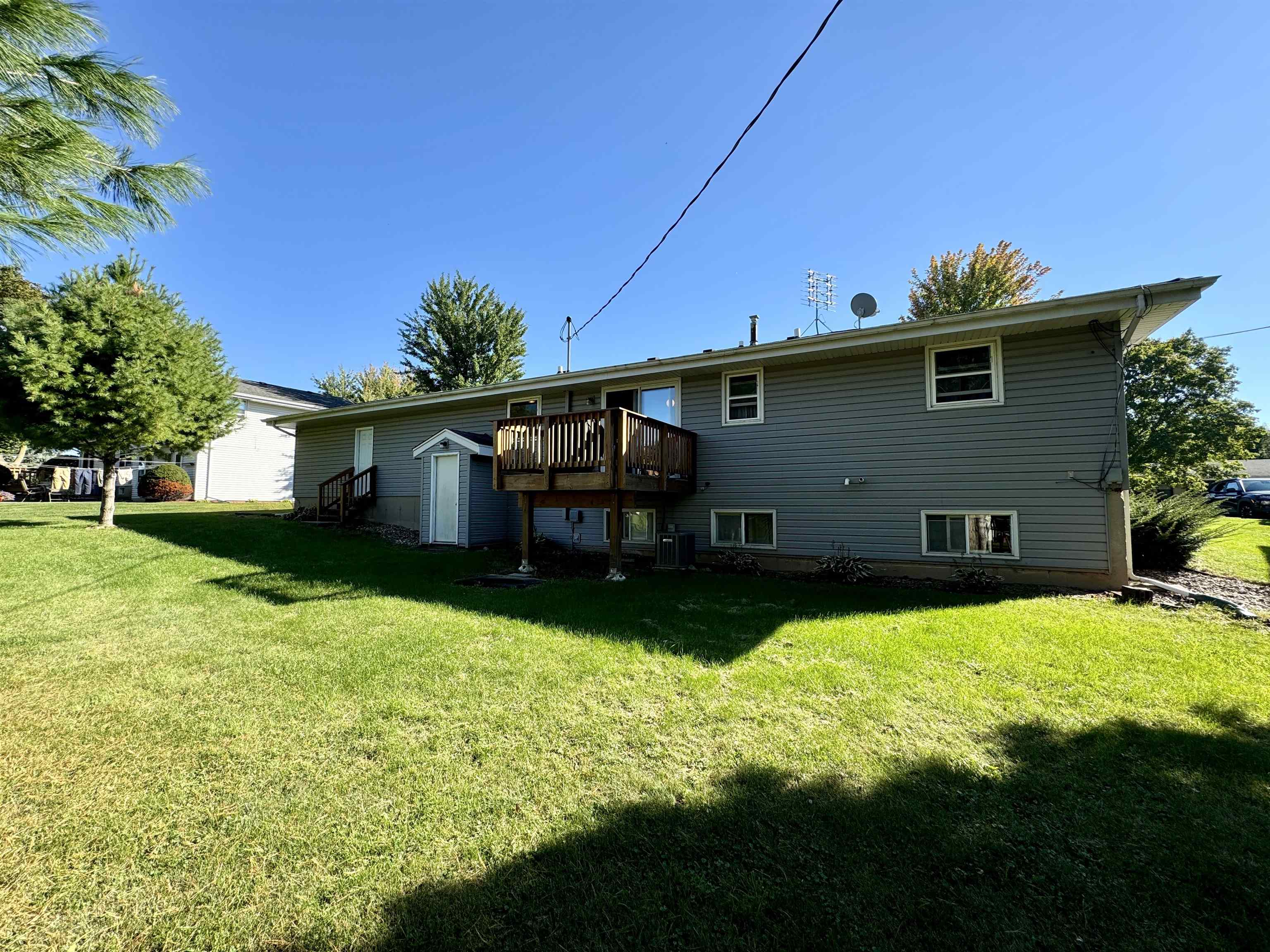 110 E Hubert Street