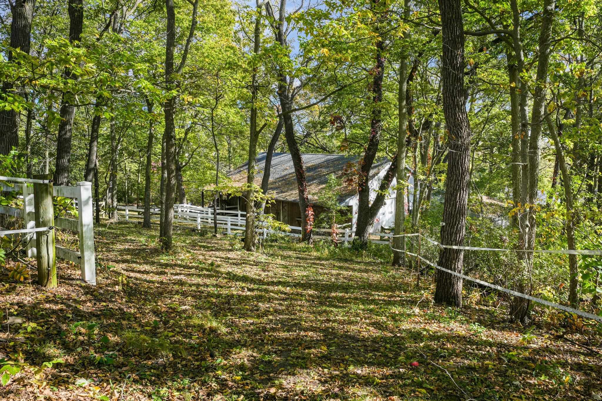 2261 Dyreson Road