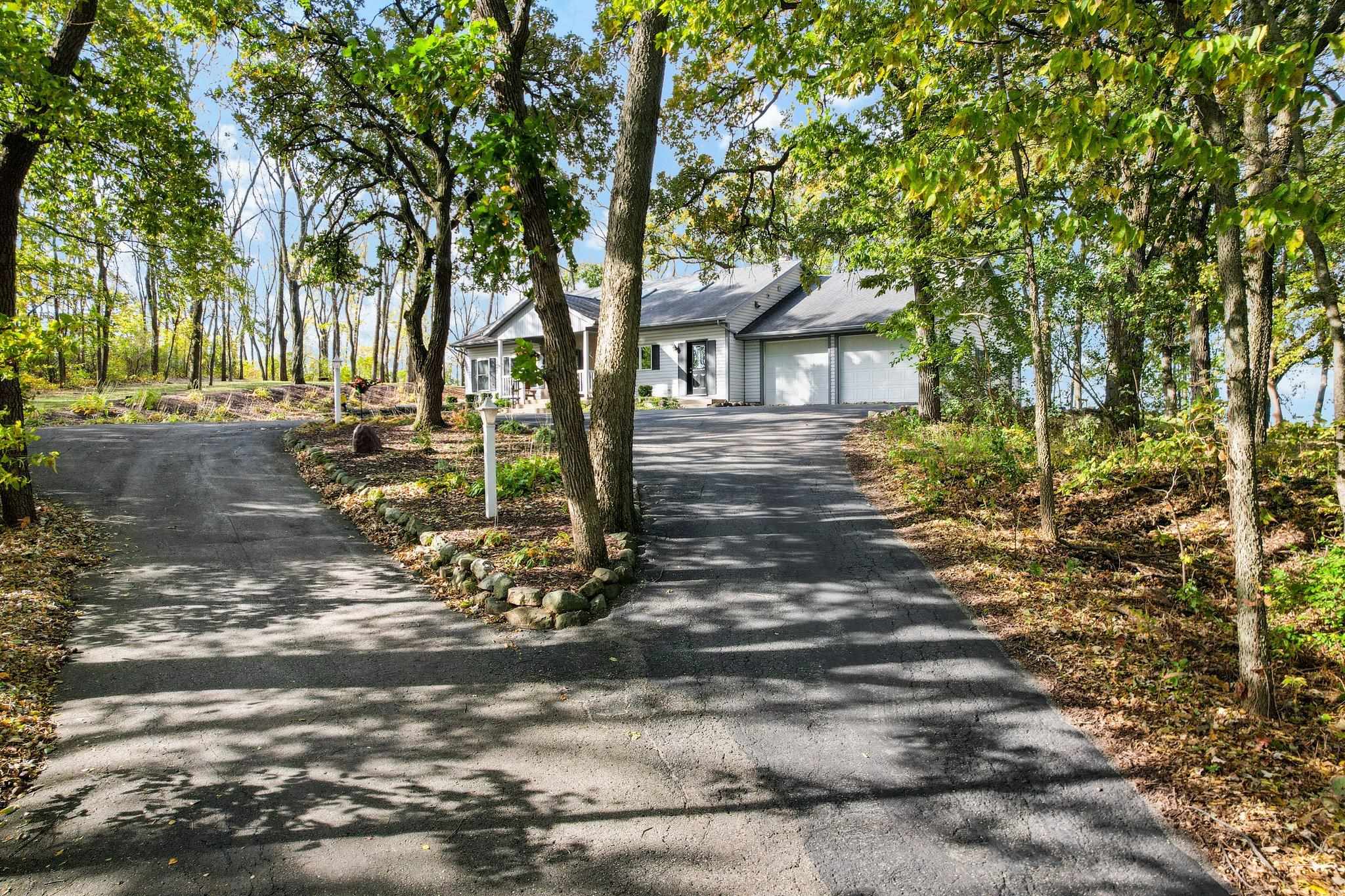 2261 Dyreson Road