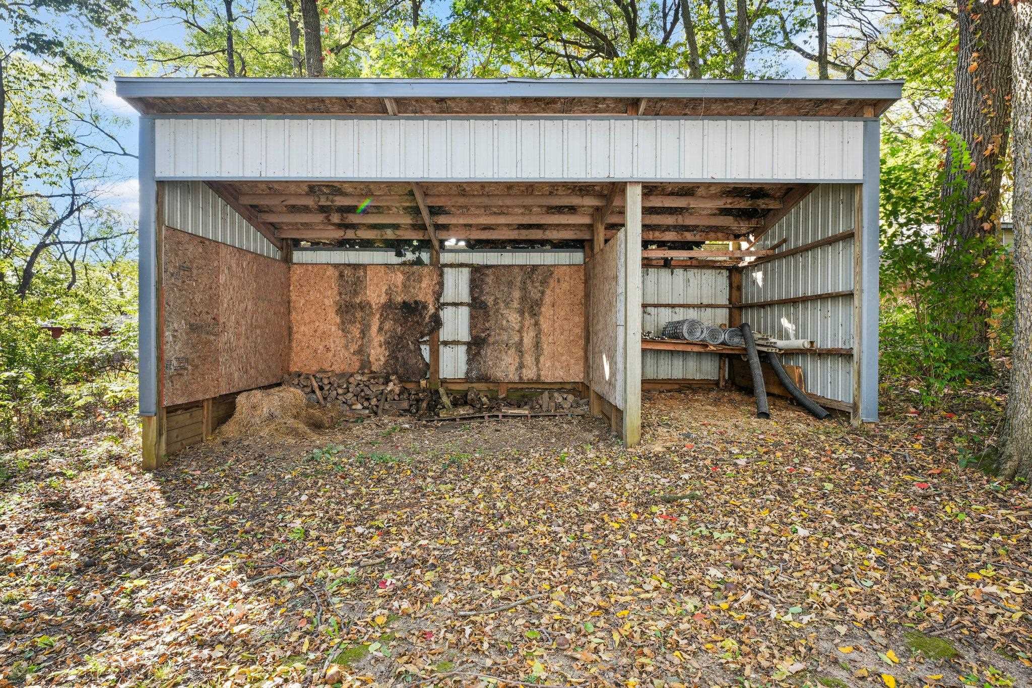 2261 Dyreson Road