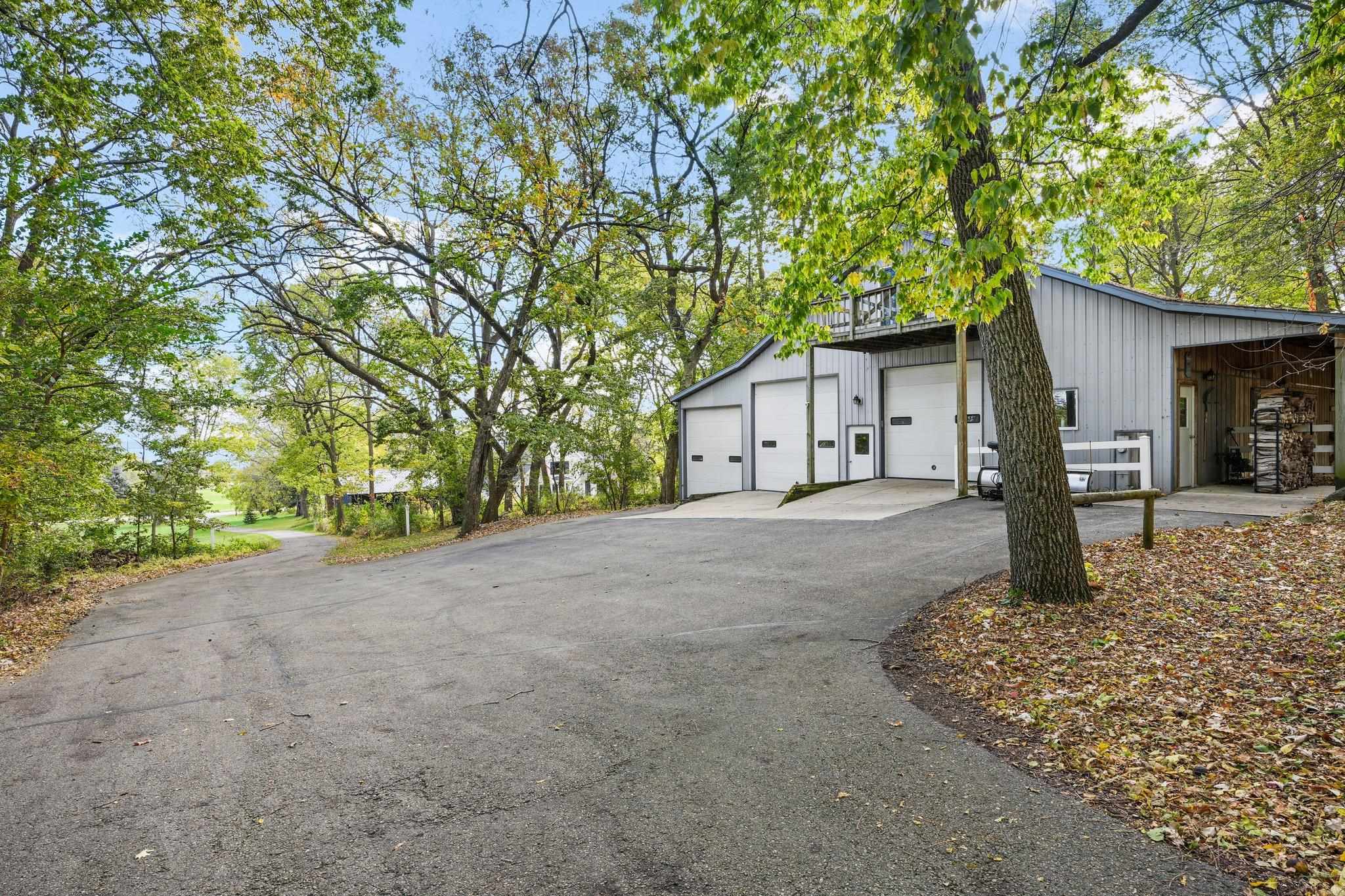 2261 Dyreson Road
