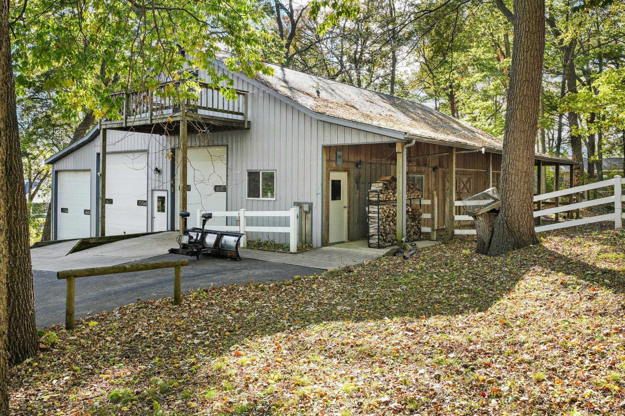 2261 Dyreson Road
