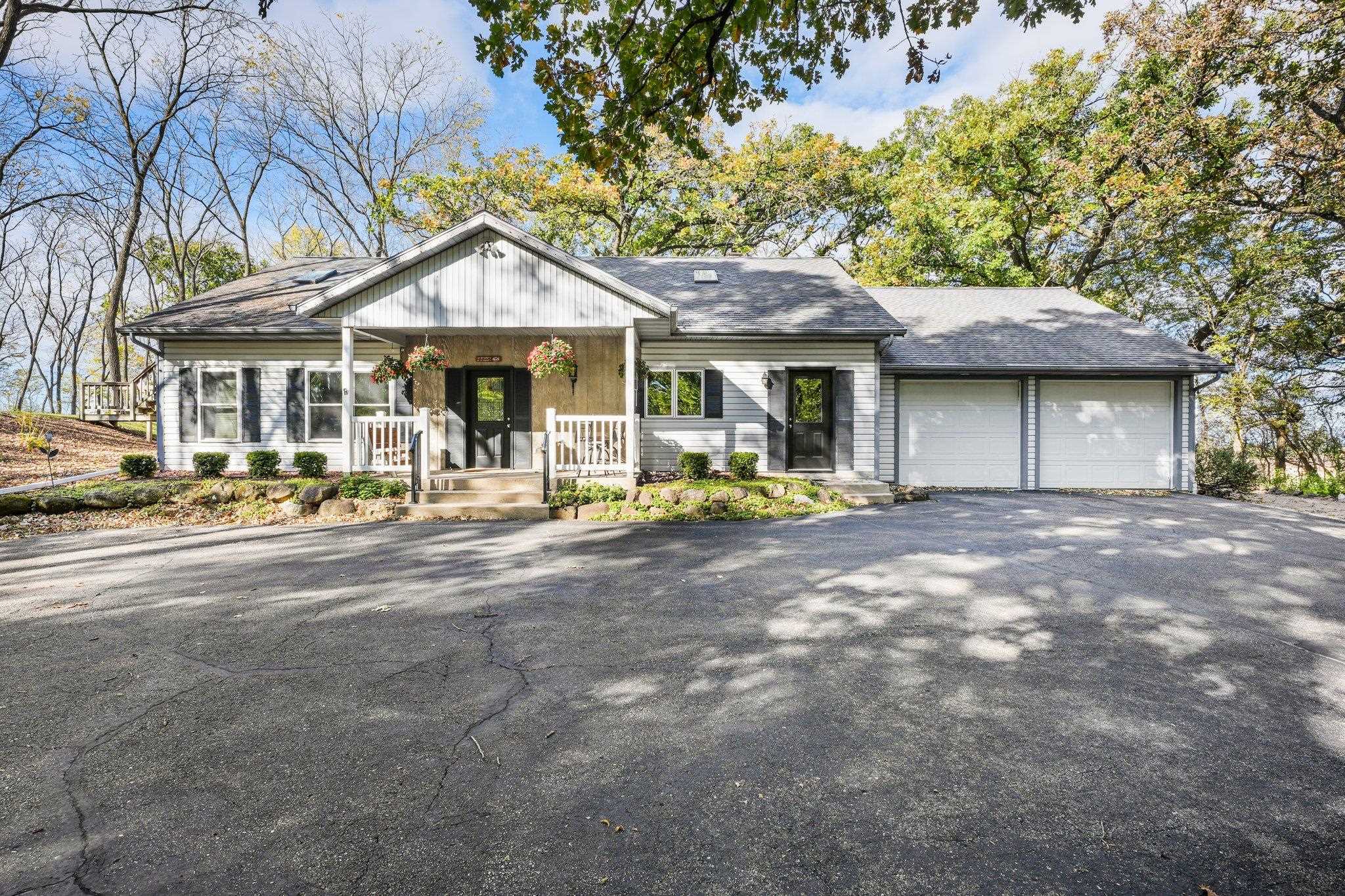 2261 Dyreson Road