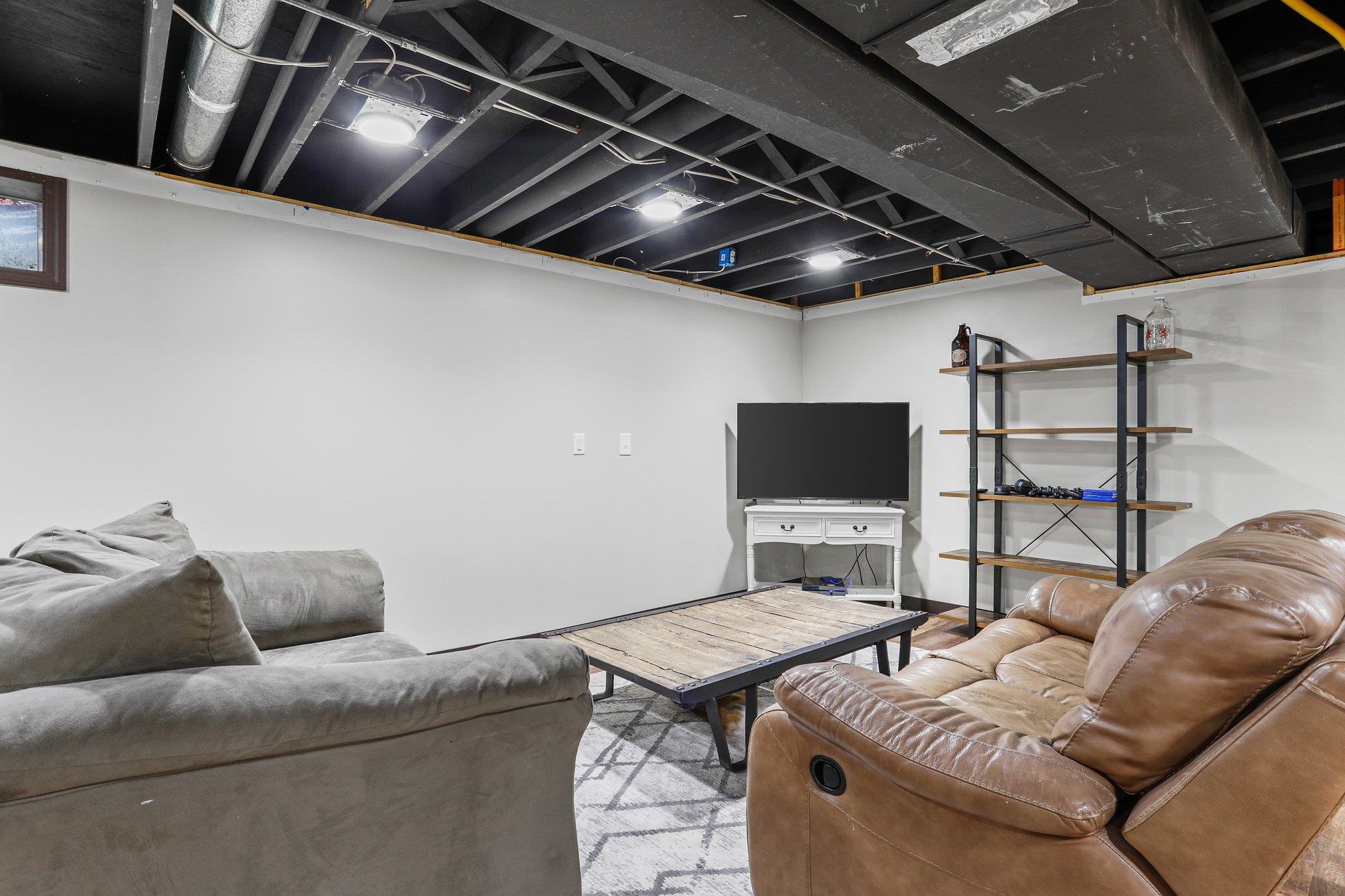 3014 Bond Place