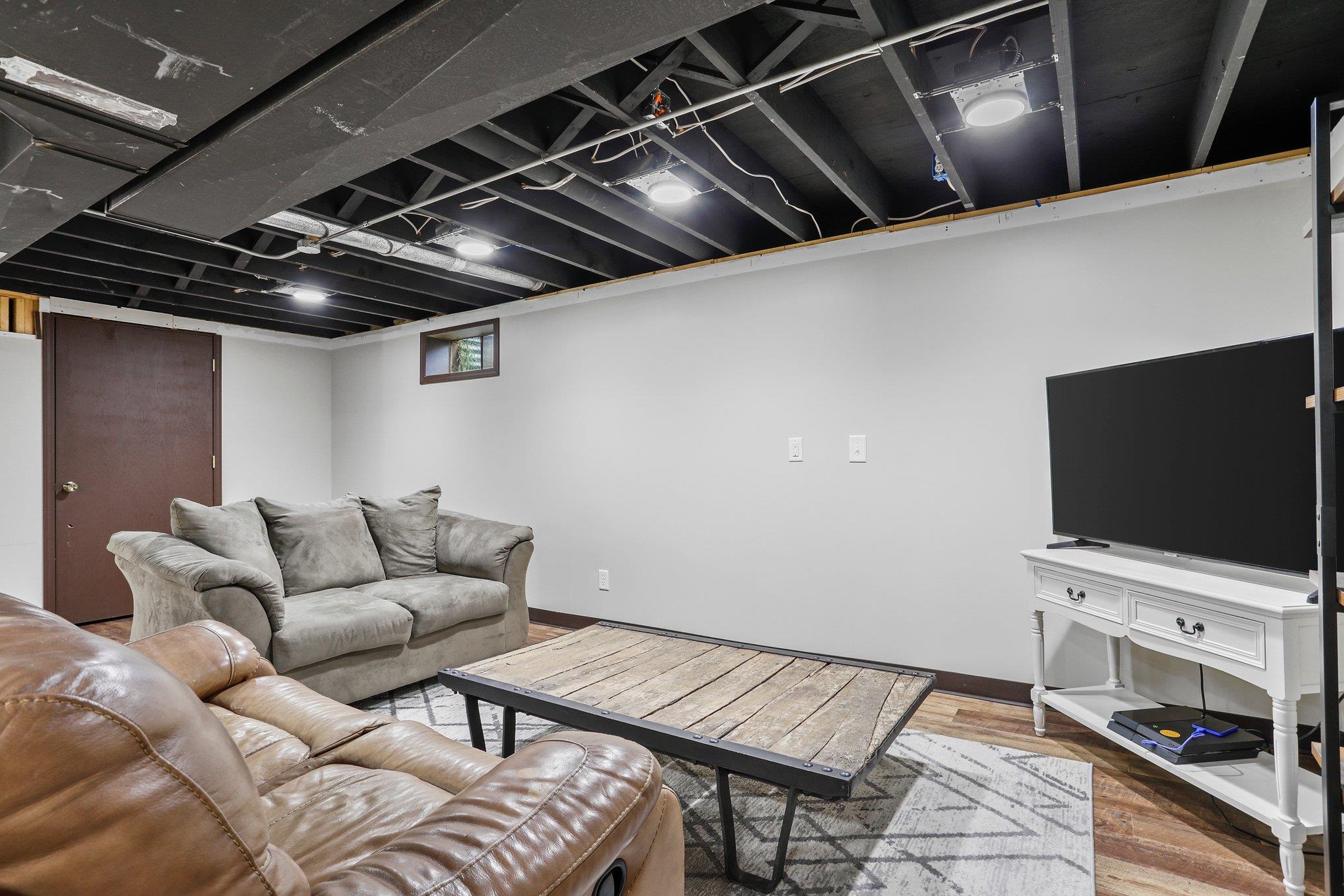 3014 Bond Place