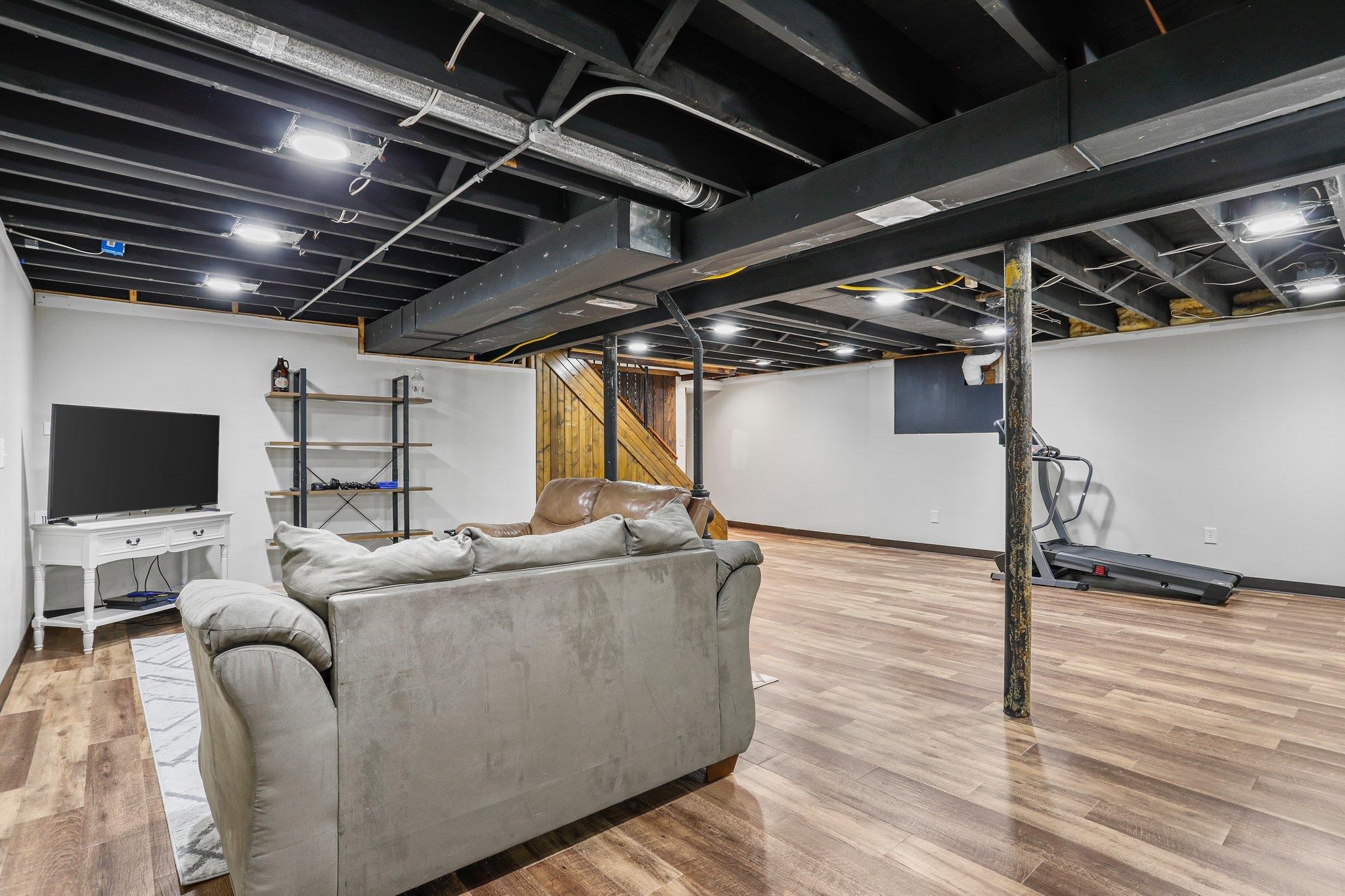 3014 Bond Place