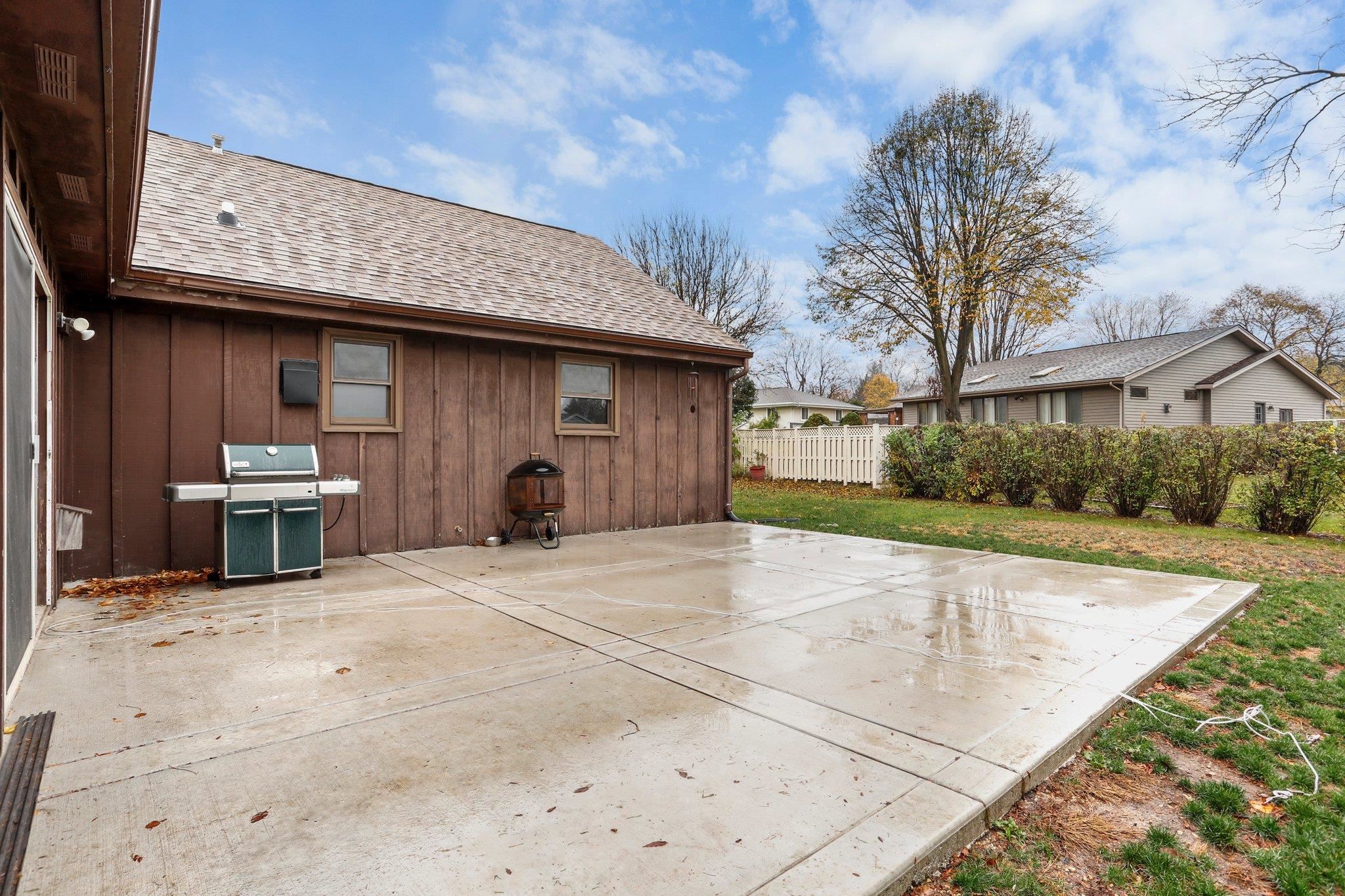3014 Bond Place