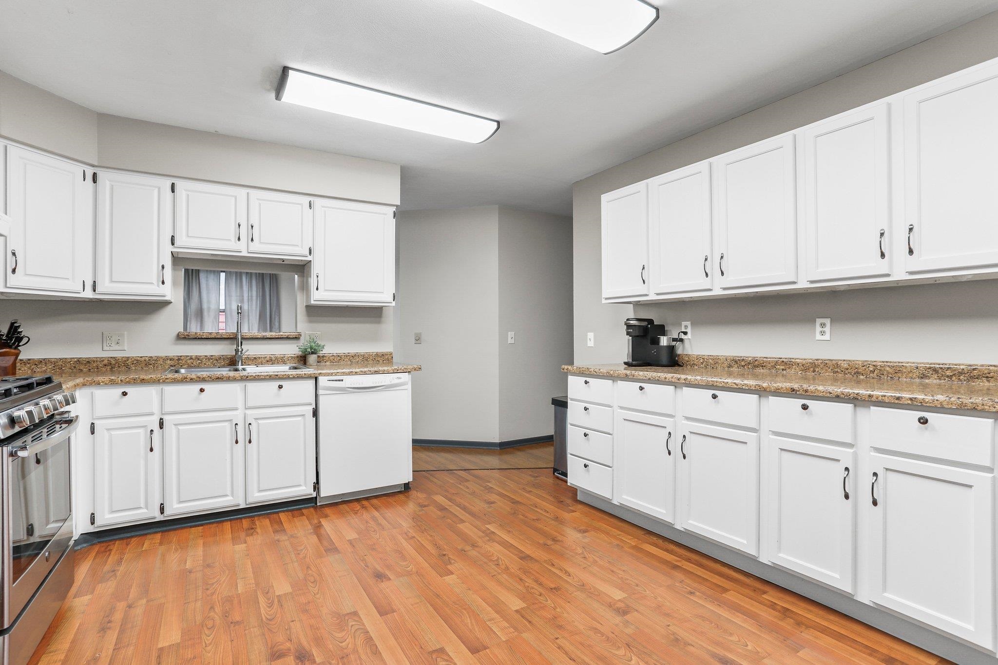 3014 Bond Place