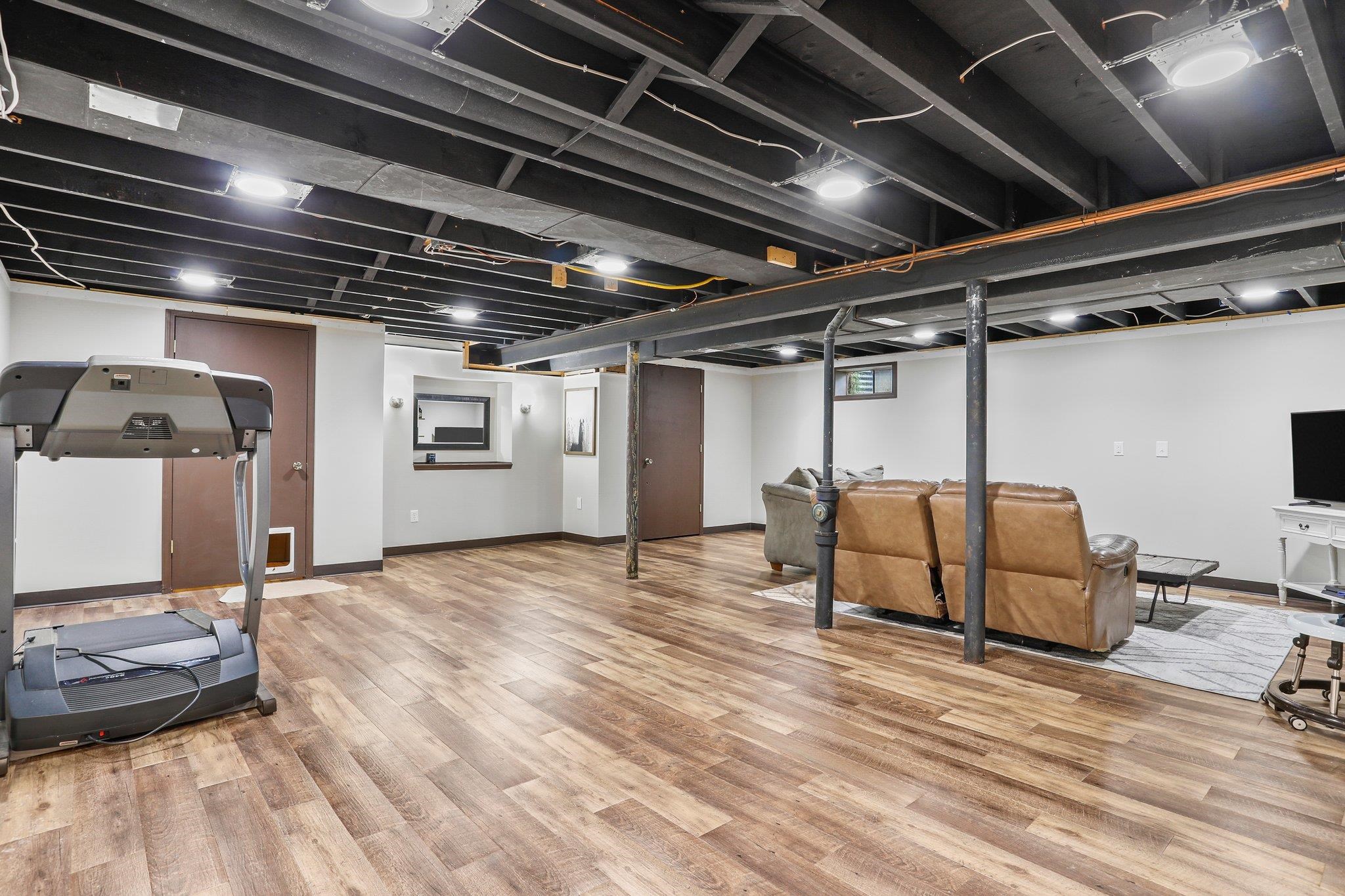 3014 Bond Place