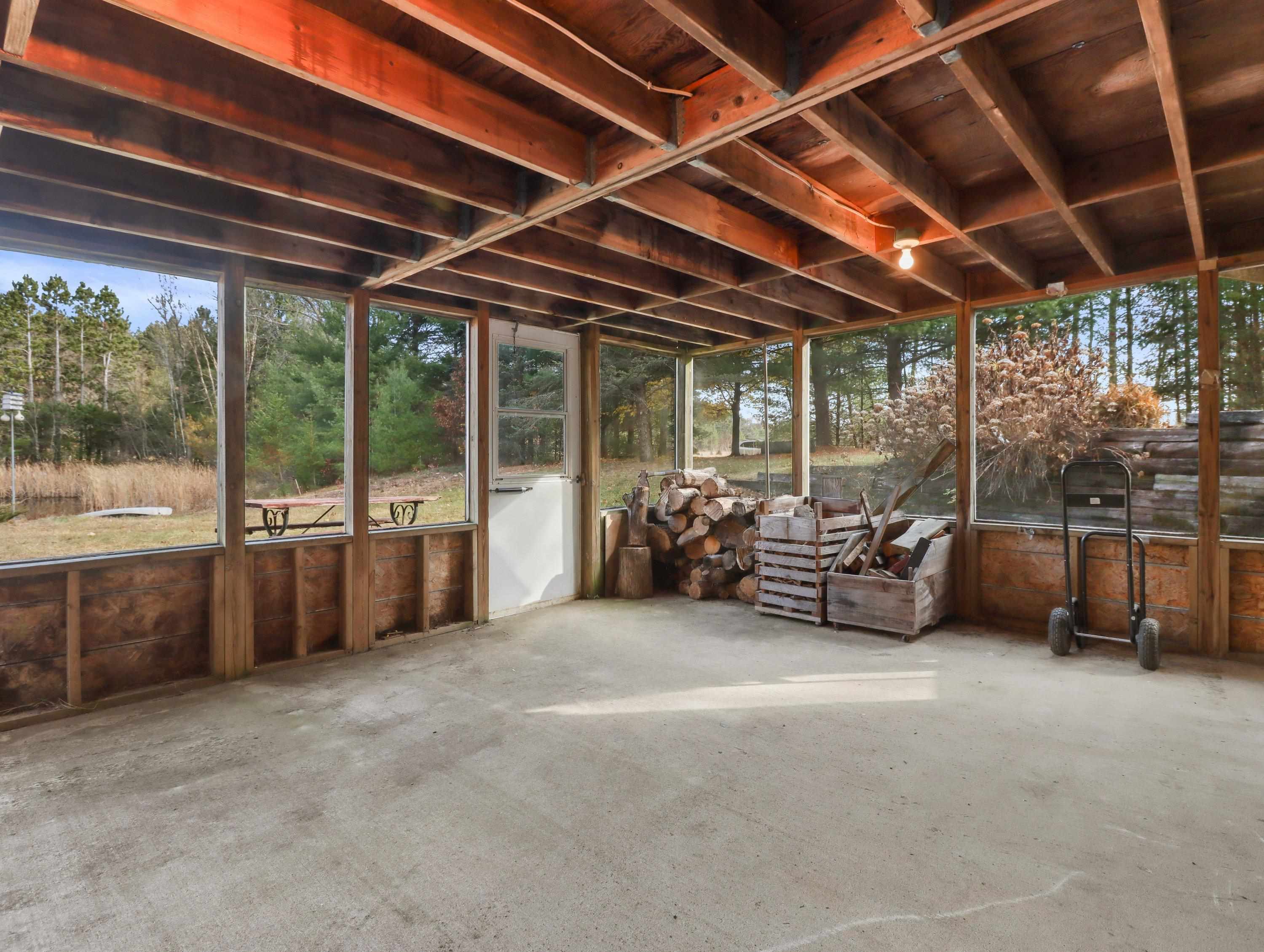 W3195 49th Street