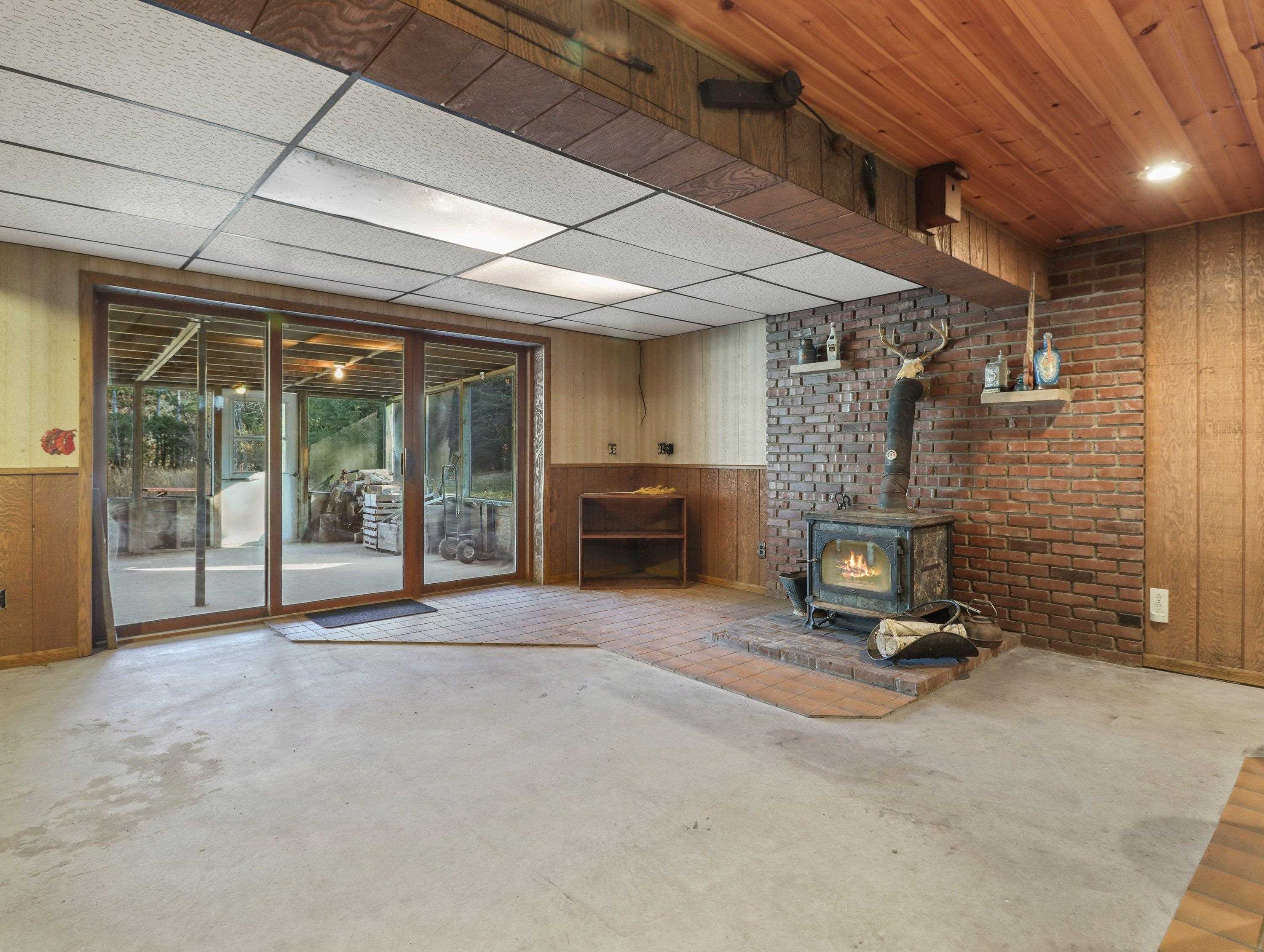 W3195 49th Street