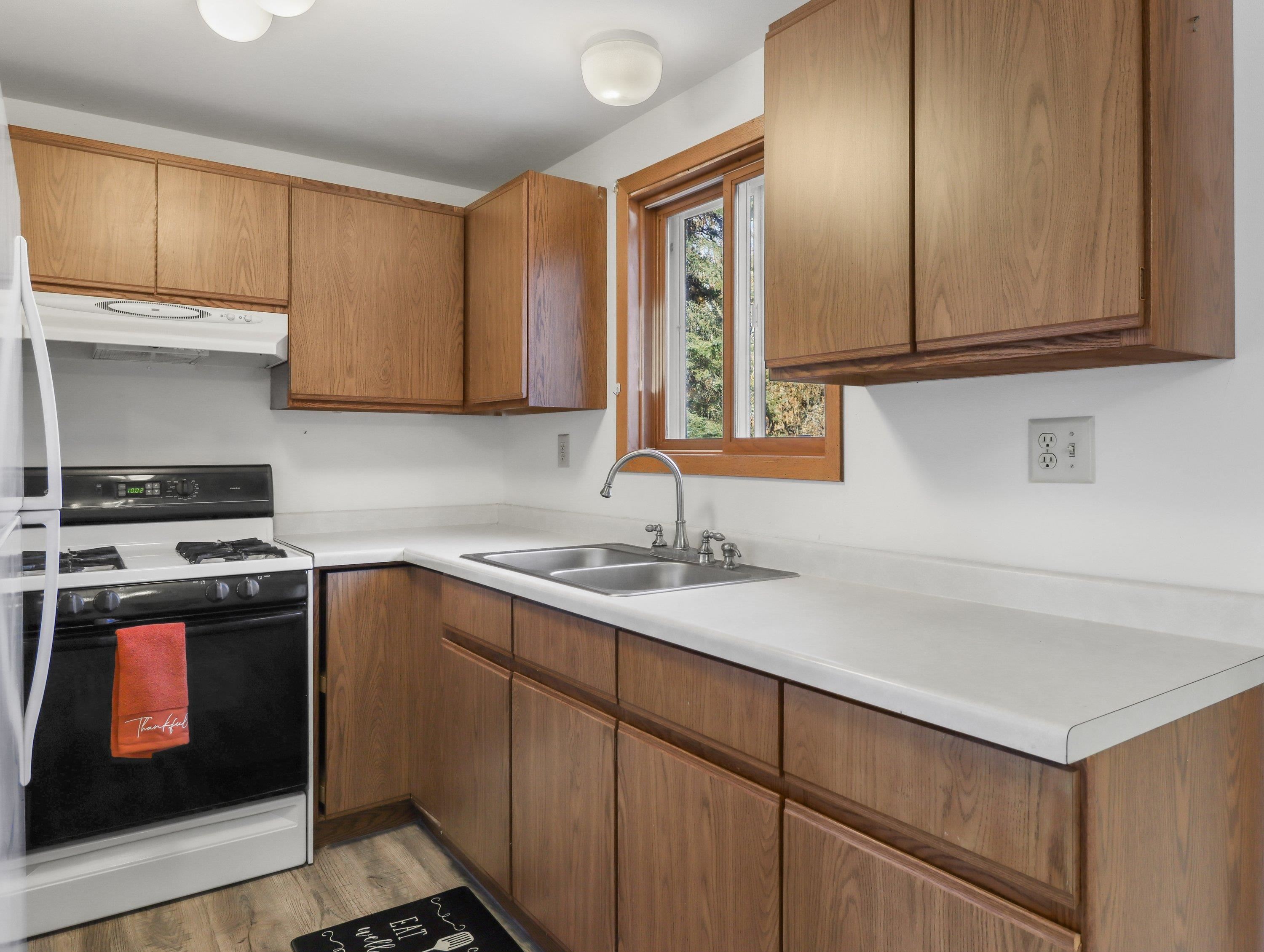 W3195 49th Street