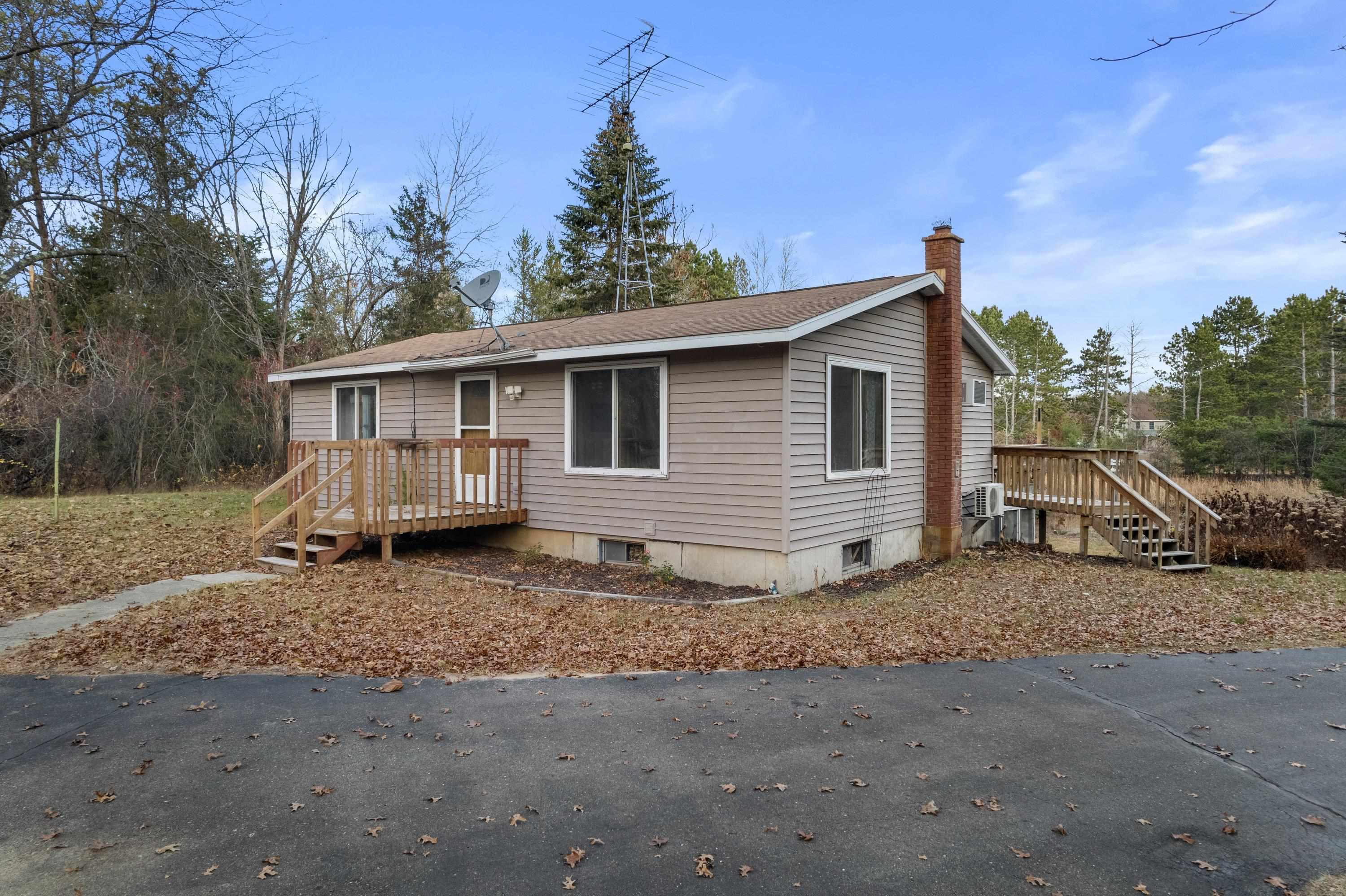 W3195 49th Street