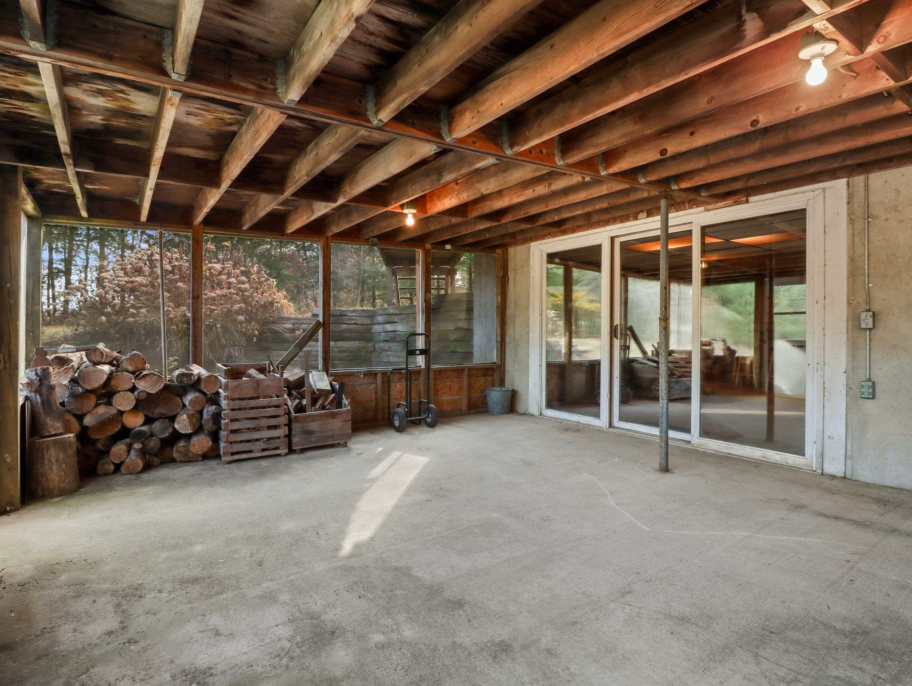 W3195 49th Street